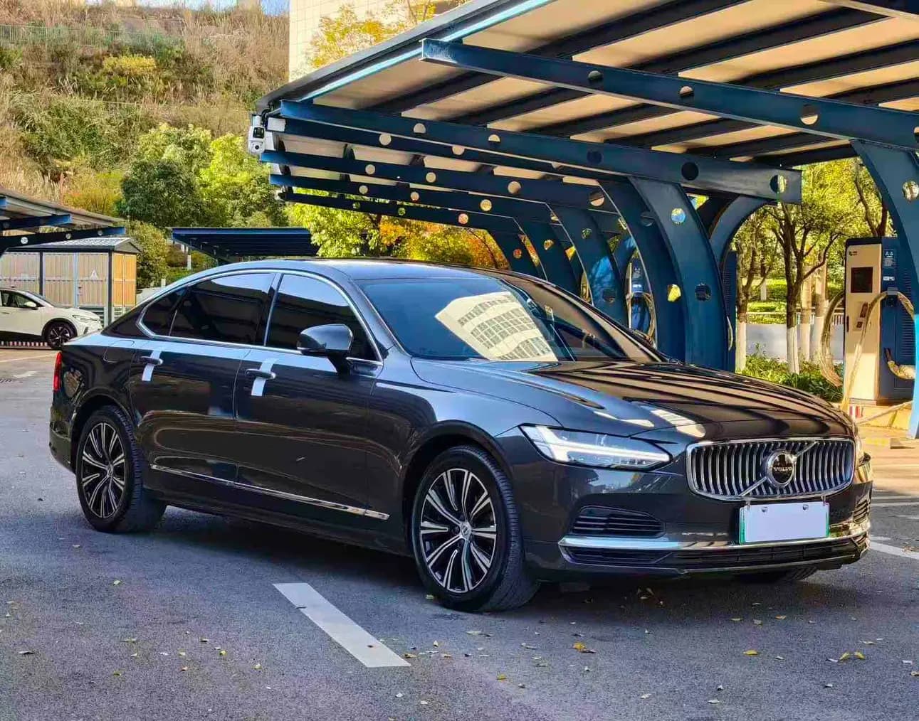 Volvo S90 PHEV 2021 г. 47054 км. — фото 3