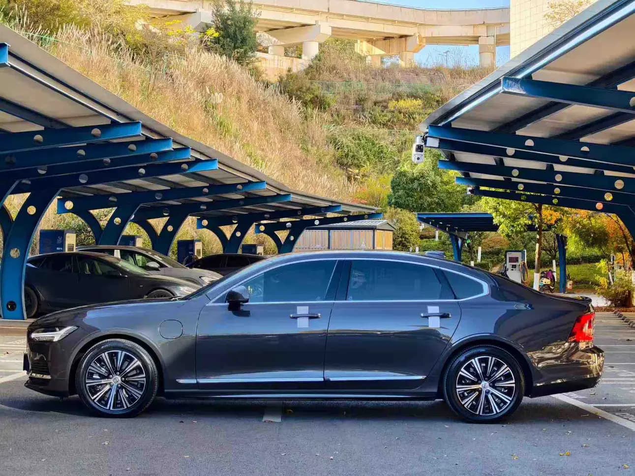 Volvo S90 PHEV 2021 г. 47054 км. — фото 4