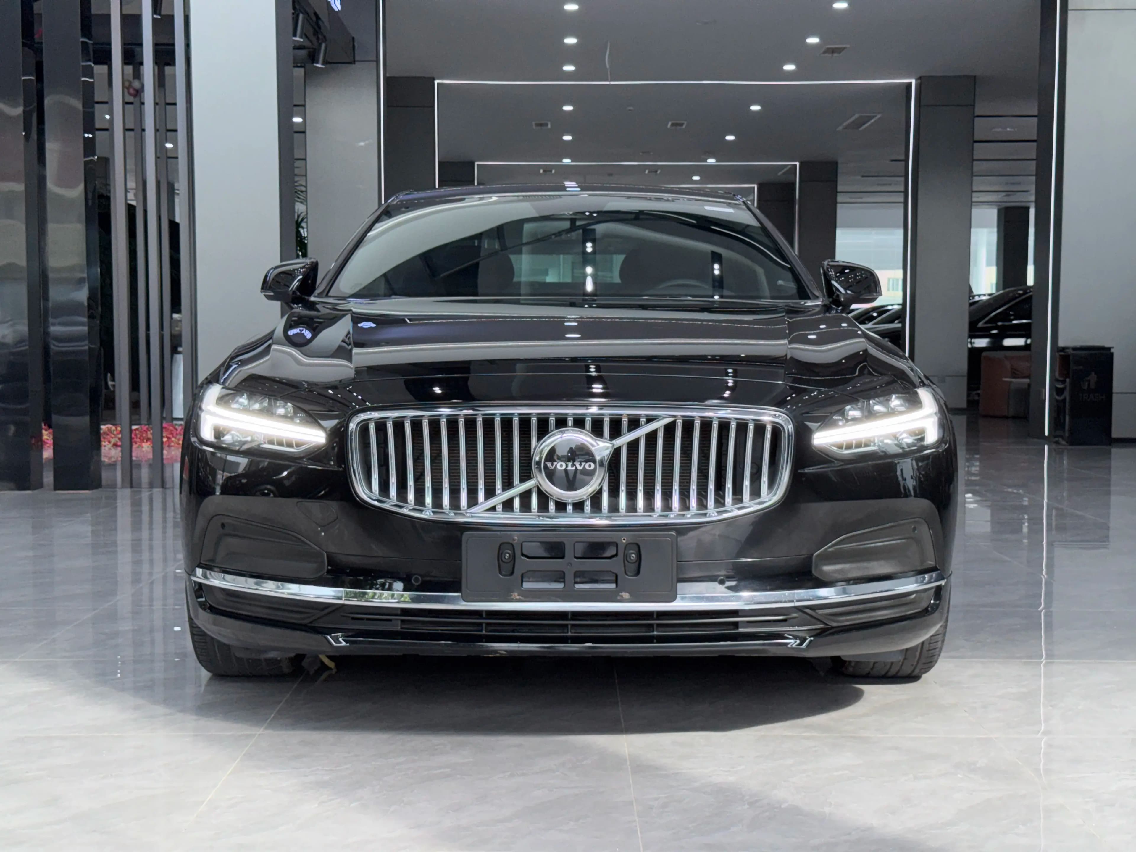 Volvo S90 2022 г. 50098 км. — фото 2