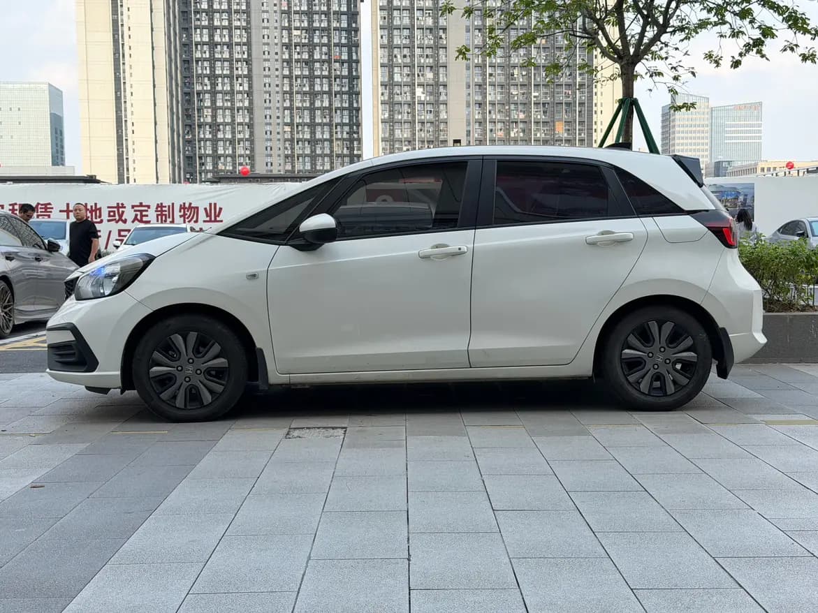 Honda Fit 2022 г. 41010 км. — фото 3