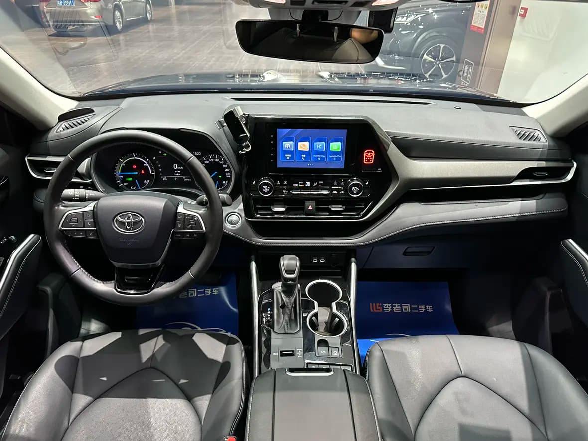 Toyota Highlander 2023 г. 25004 км. — фото 13