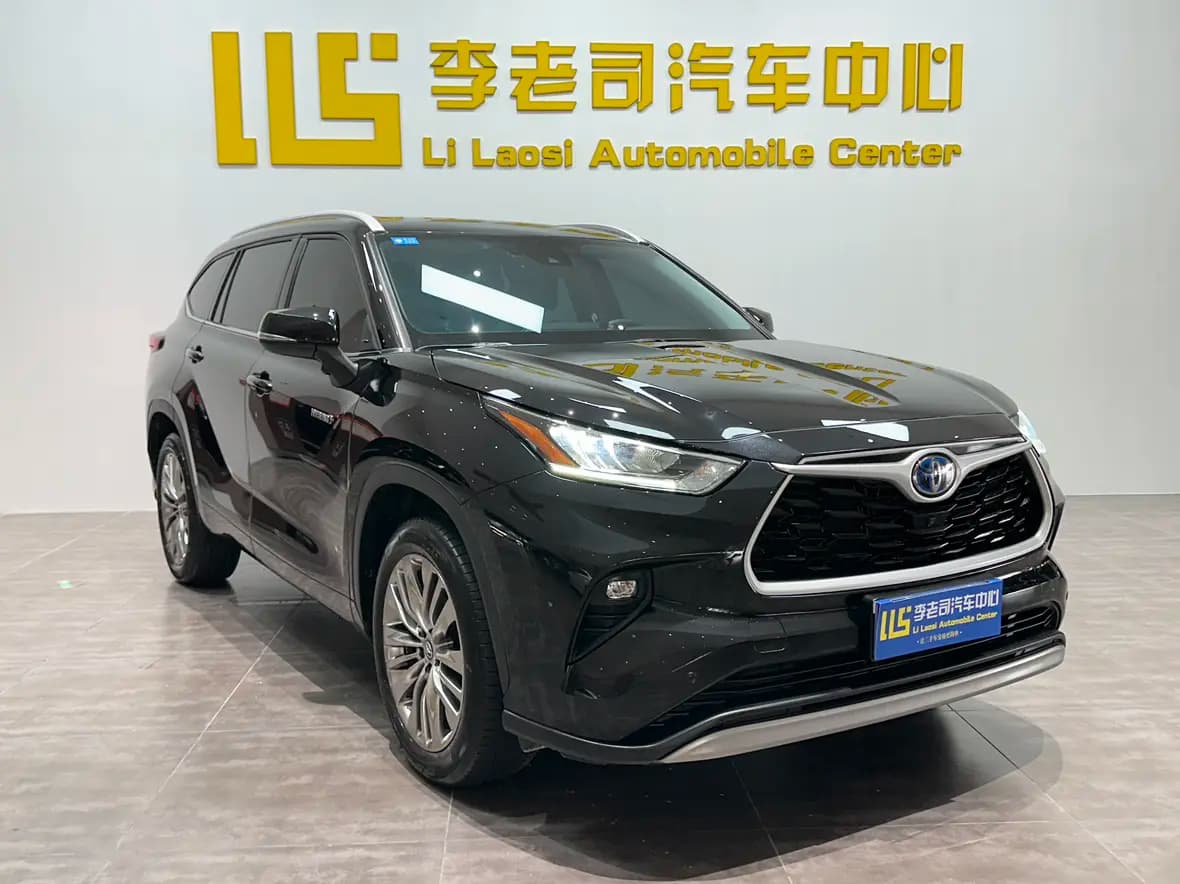 Toyota Highlander 2023 г. 25004 км. — фото 3