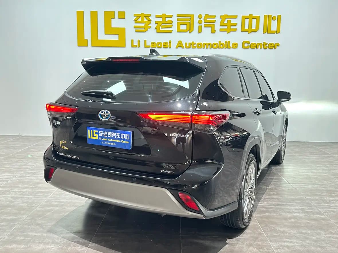Toyota Highlander 2023 г. 25004 км. — фото 7