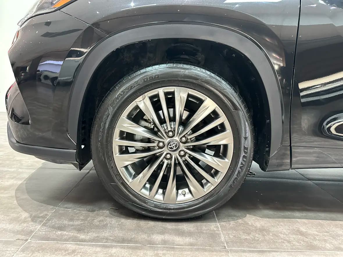 Toyota Highlander 2023 г. 25004 км. — фото 10