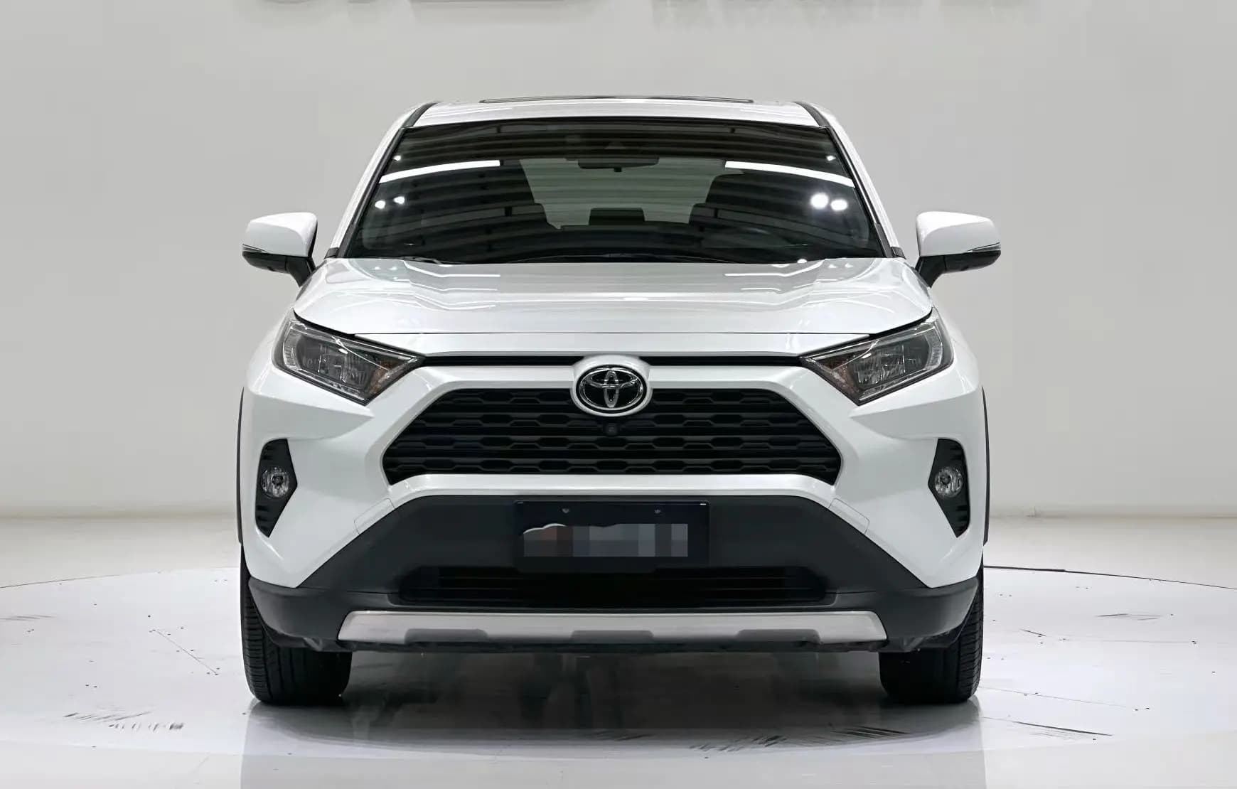 Toyota RAV4 2021 г. 57038 км. — фото 2