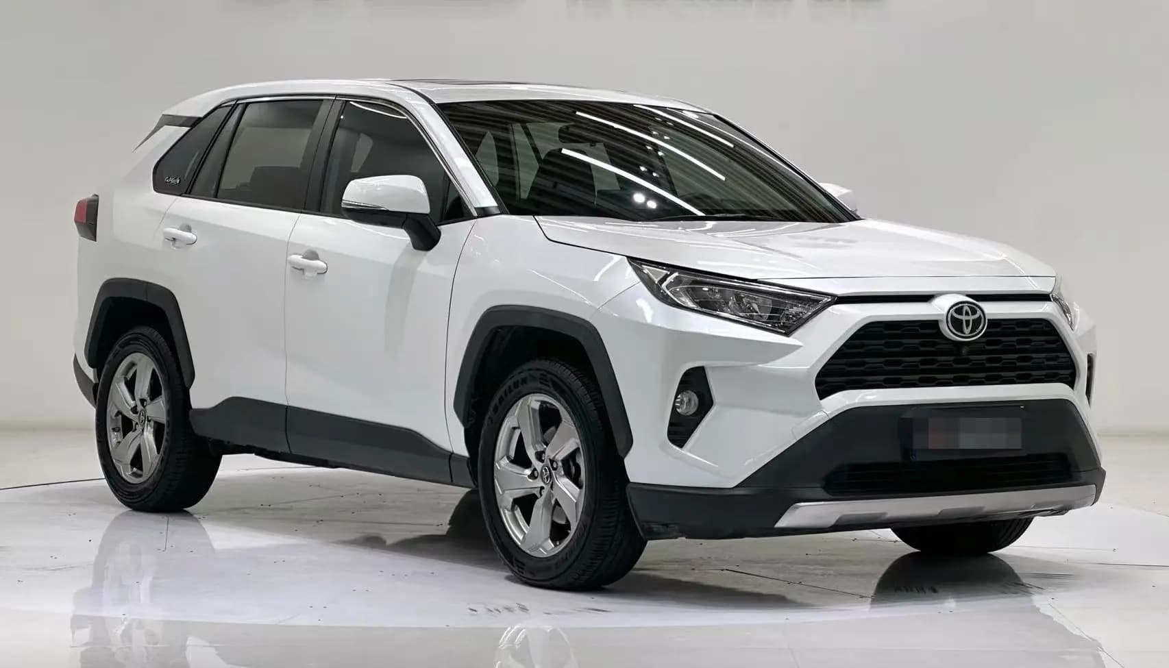 Toyota RAV4 2021 г. 57038 км. — фото 3
