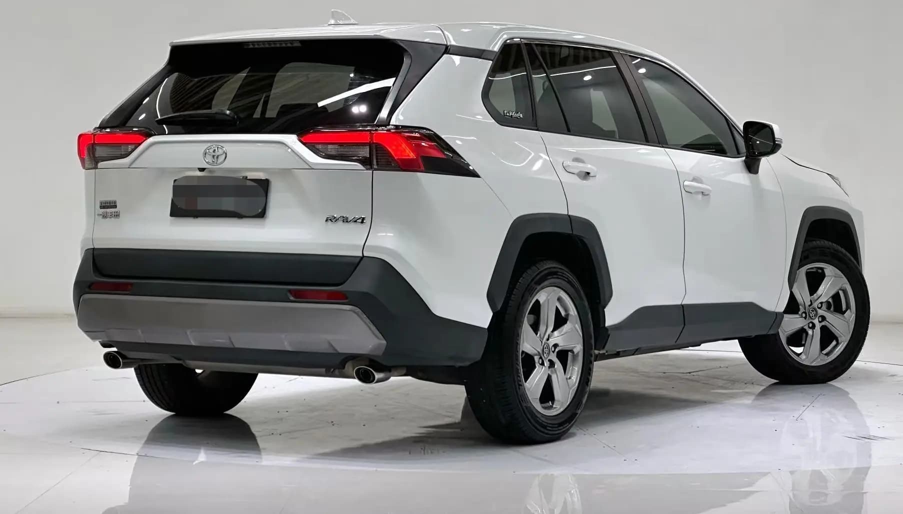 Toyota RAV4 2021 г. 57038 км. — фото 7