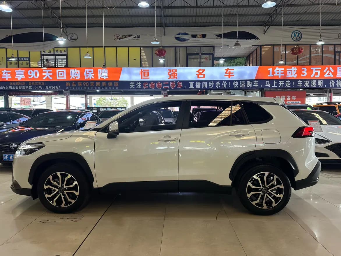 Toyota Frontlander 2022 г. 13500 км. — фото 3