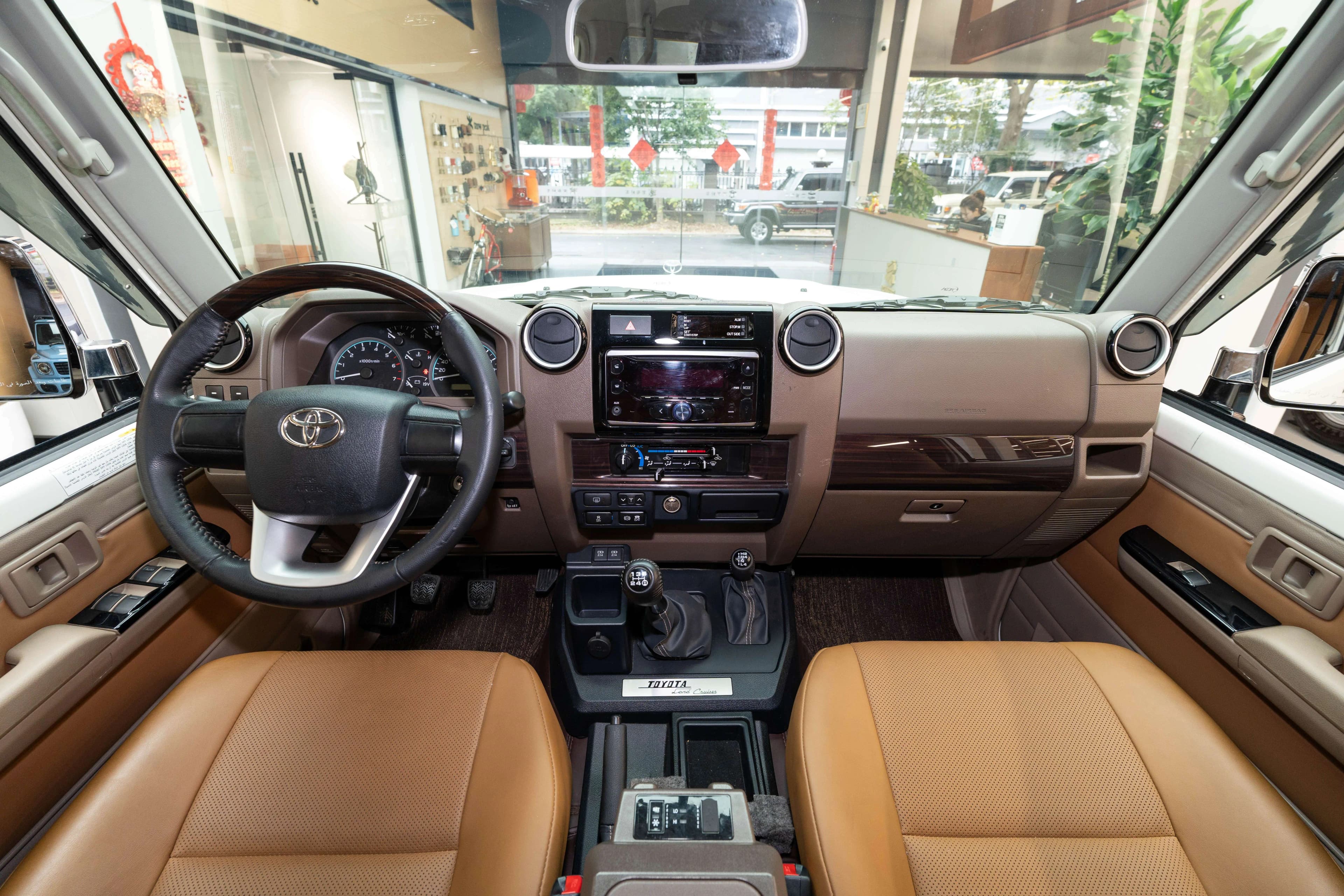 Toyota Land Cruiser 70 Series 2023 г. 7098 км. — фото 8