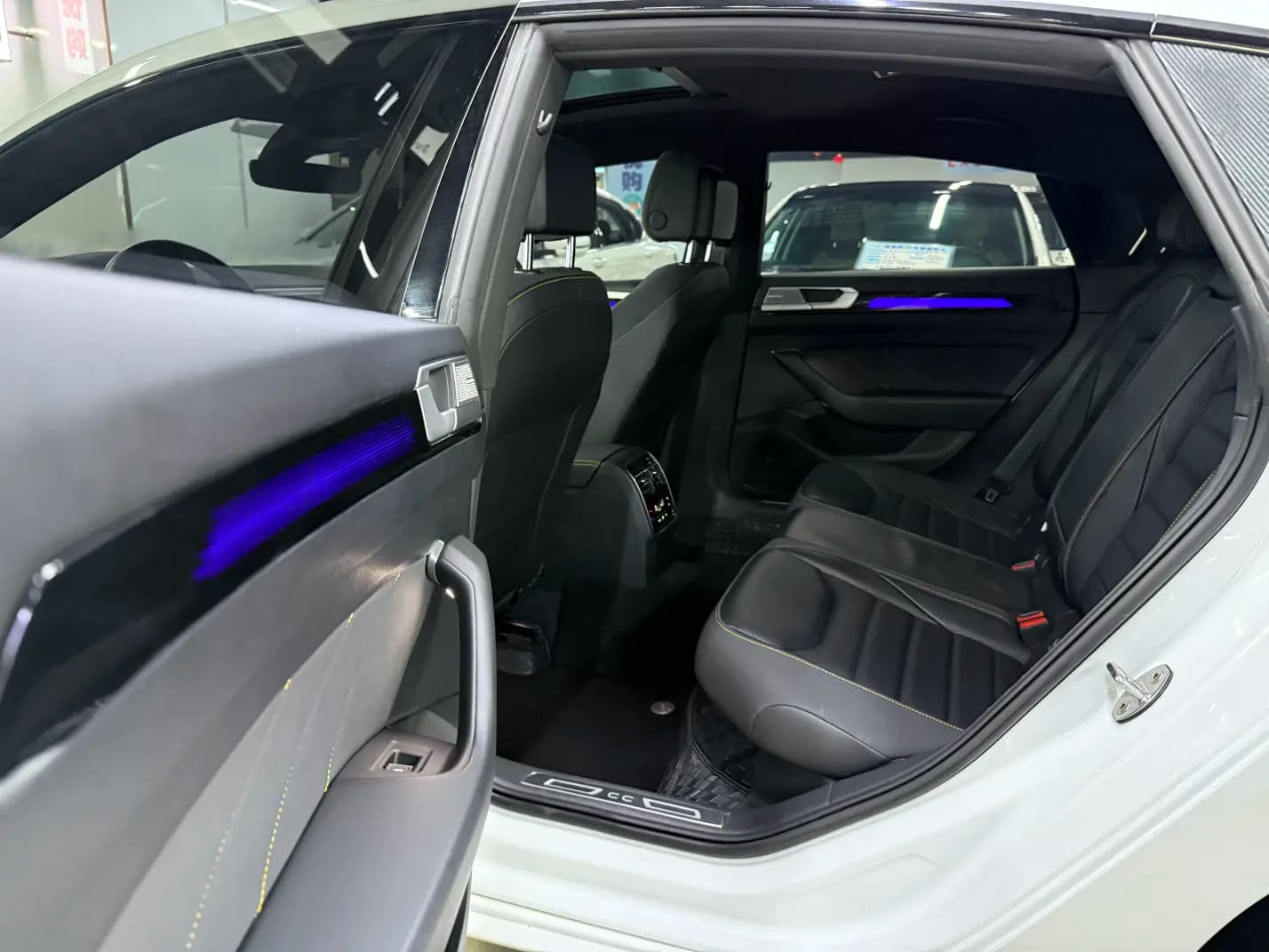 Volkswagen Arteon 2023 г. 38068 км. — фото 12