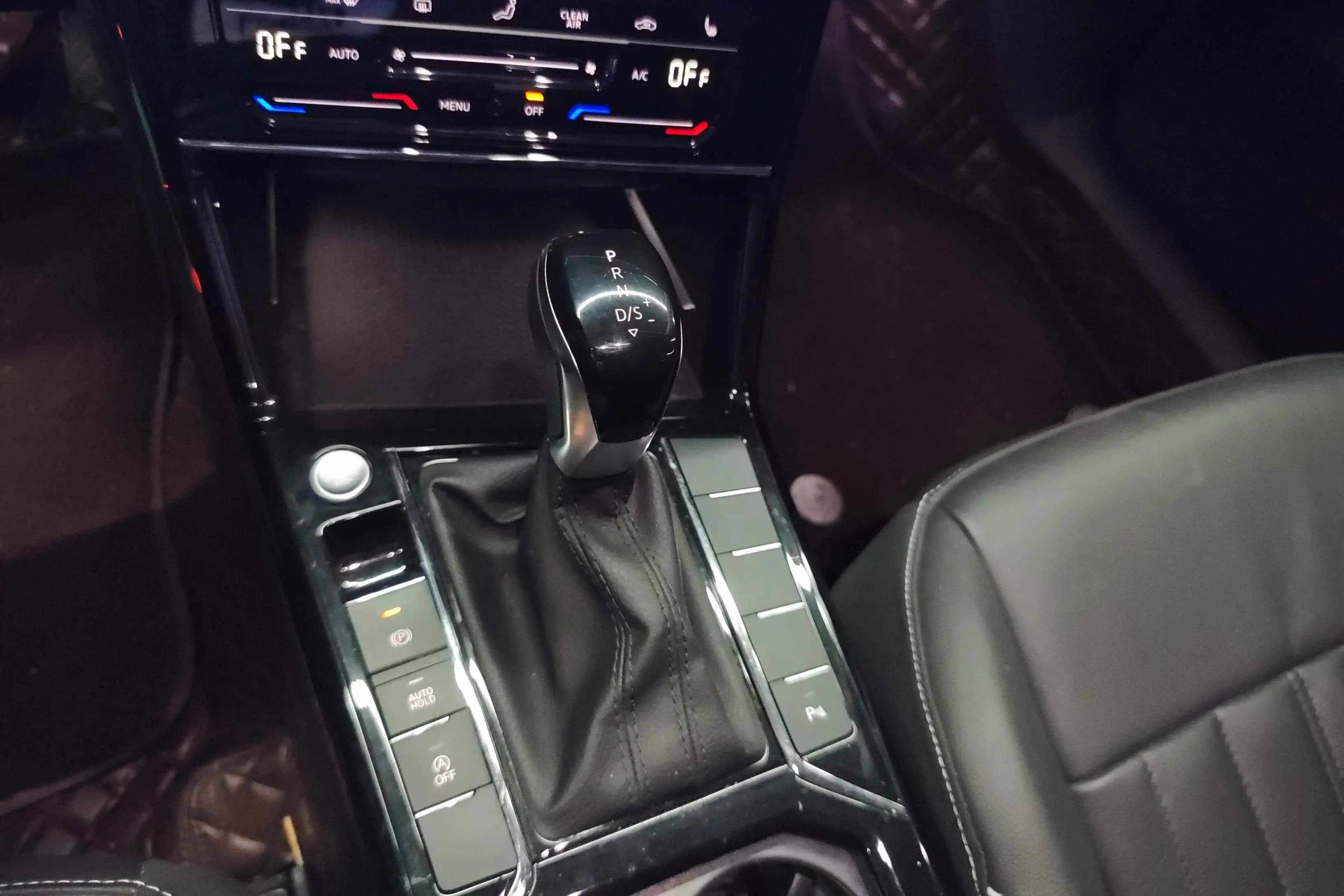 Volkswagen Passat 2022 г. 45782 км. — фото 15