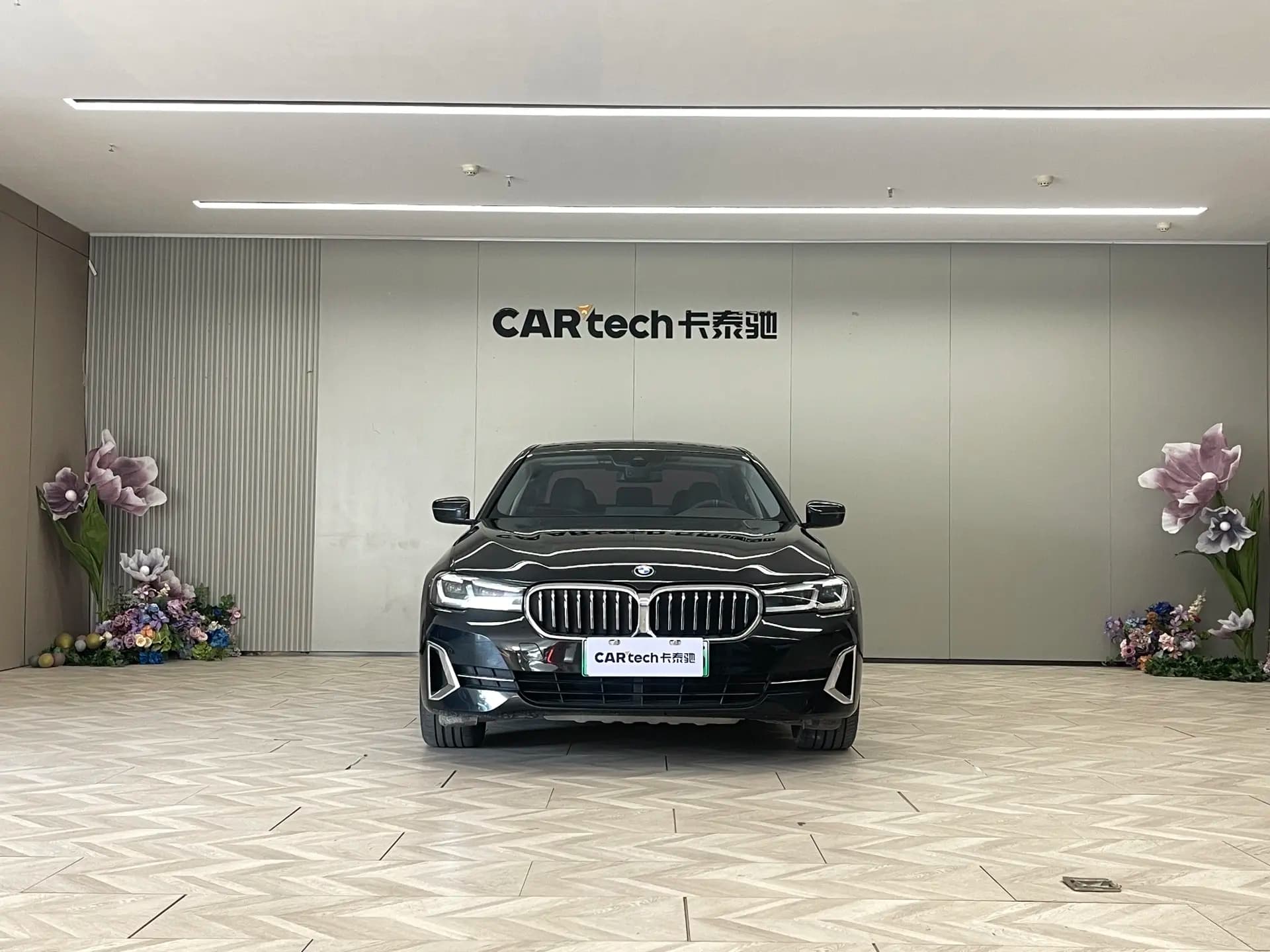 BMW 5 Series PHEV 2022 г. 62124 км. — фото 2