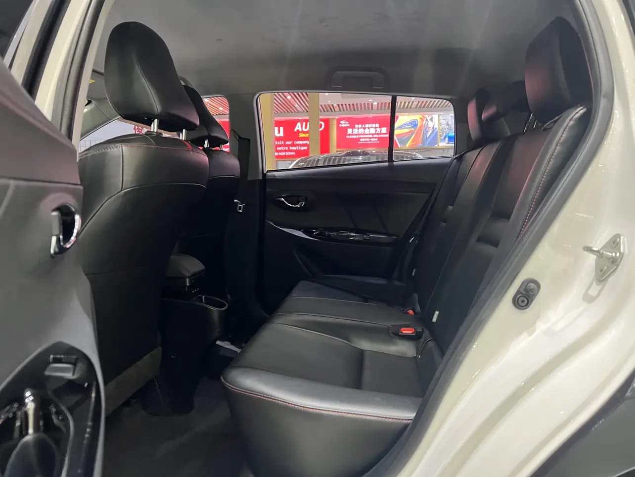 Toyota Yaris L 2022 г. 68027 км. — фото 14