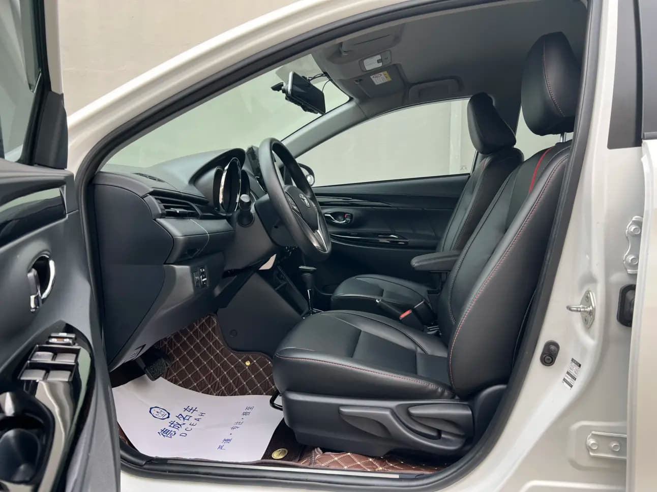 Toyota Yaris L 2022 г. 10829 км. — фото 8