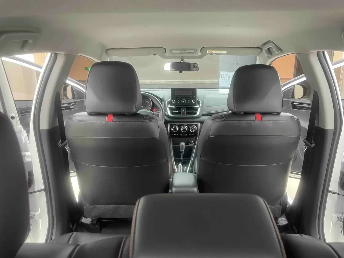 Toyota Yaris L 2021 г. 39030 км. — фото 12