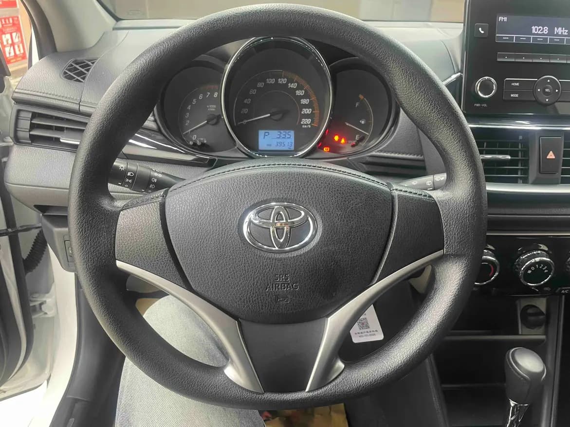 Toyota Yaris L 2021 г. 39030 км. — фото 9