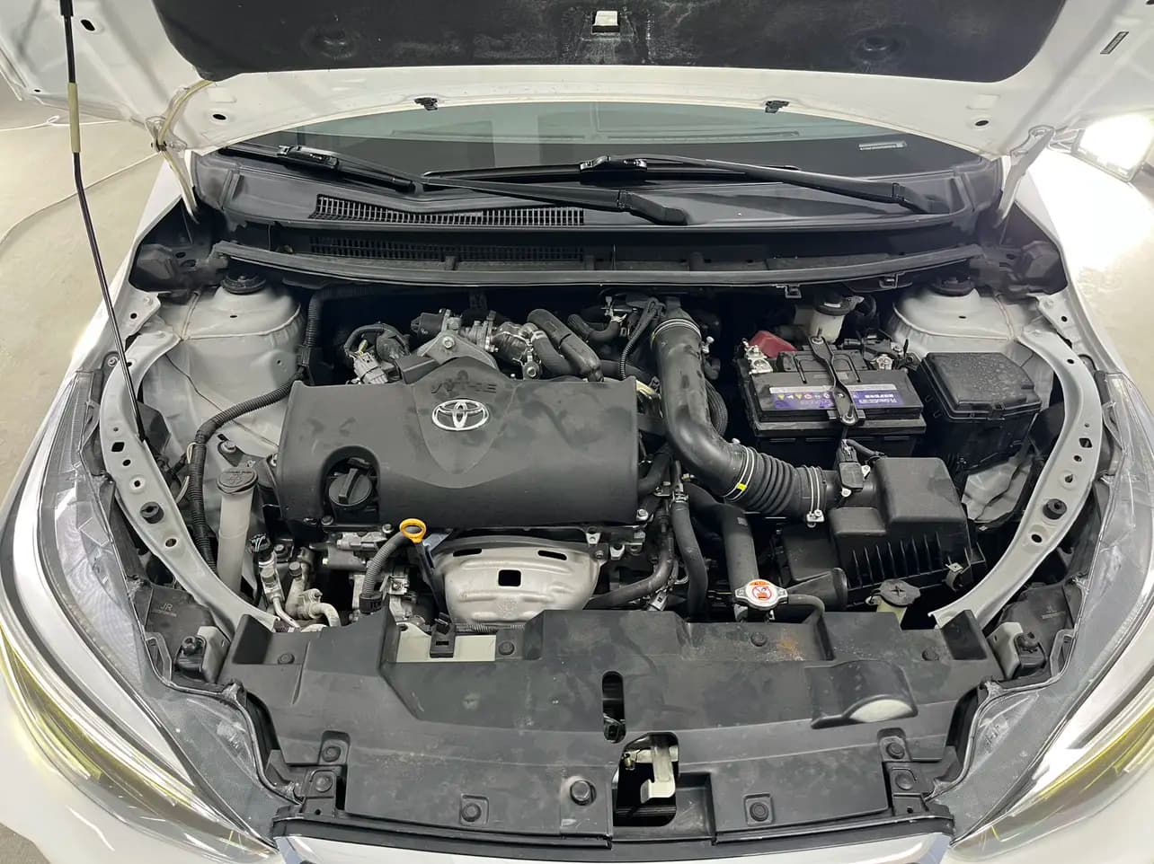 Toyota Yaris L 2023 г. 26331 км. — фото 7