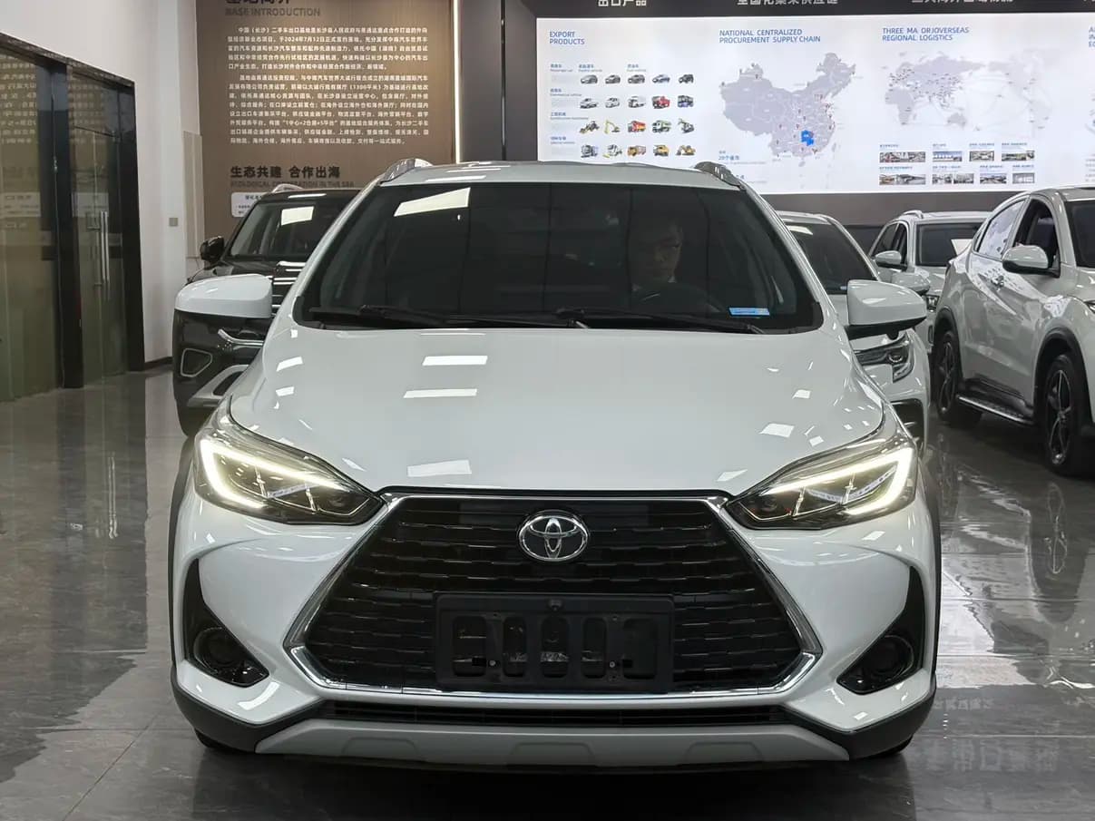 Toyota Yaris L 2022 г. 26034 км. — фото 2