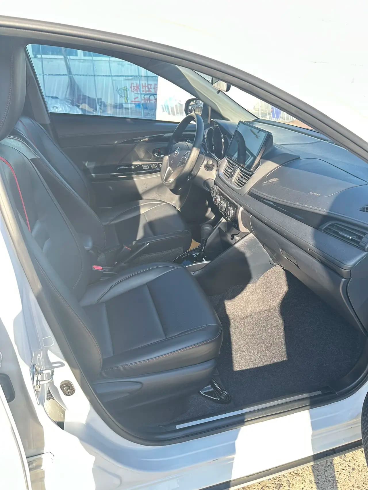 Toyota Yaris L 2022 г. 36035 км. — фото 5