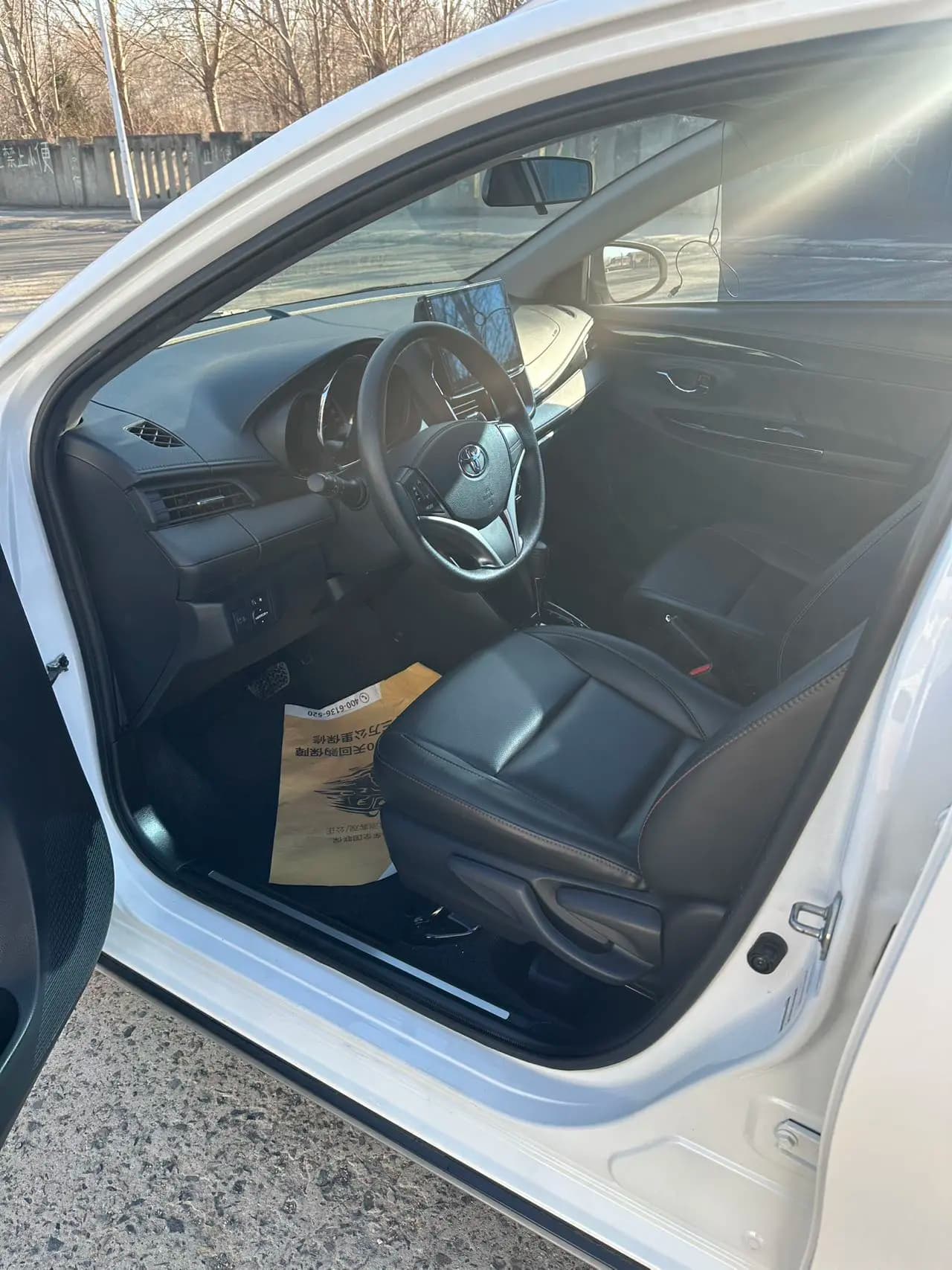 Toyota Yaris L 2022 г. 36035 км. — фото 8
