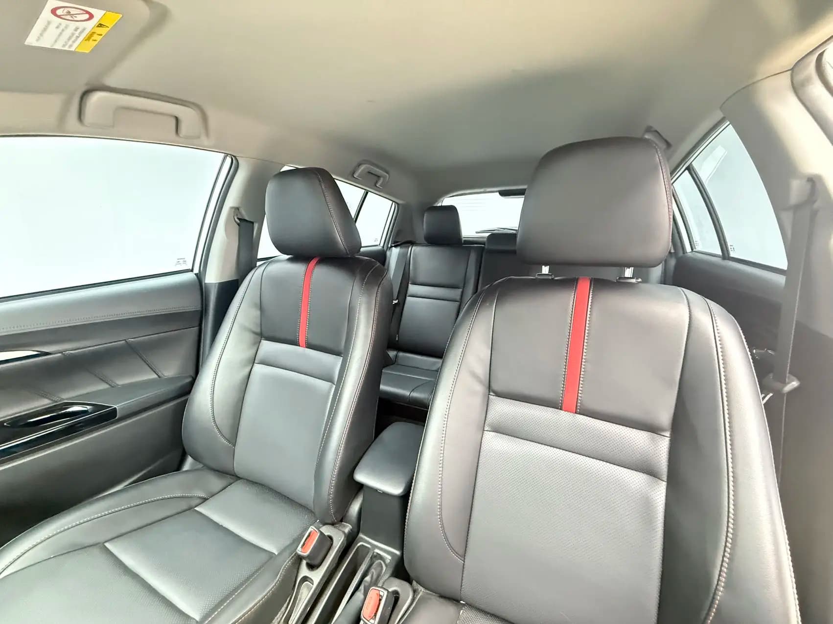 Toyota Yaris L 2022 г. 37036 км. — фото 19