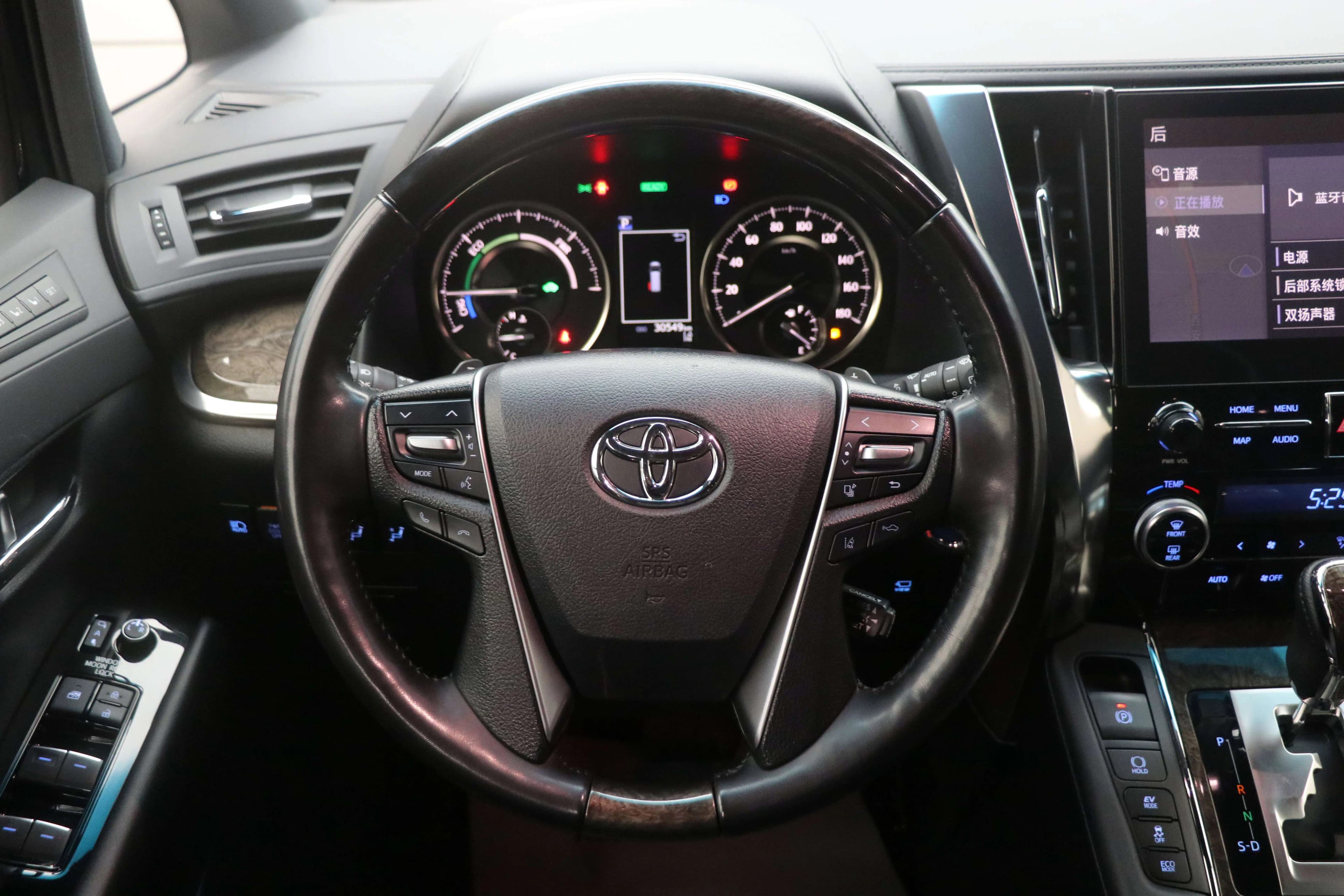 Toyota Alphard 2022 г. 50023 км. — фото 19