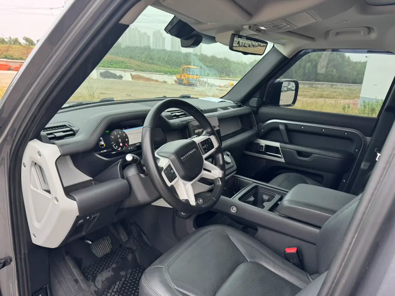 Land Rover Guard 2023 г. 44002 км. — фото 8