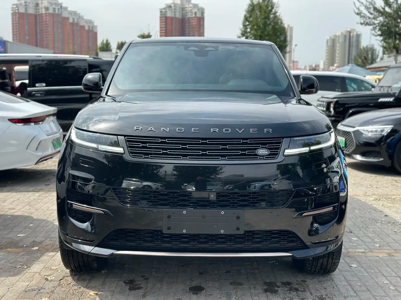 Land Rover Range Rover Sport 2024 г. 13037 км. — фото 2