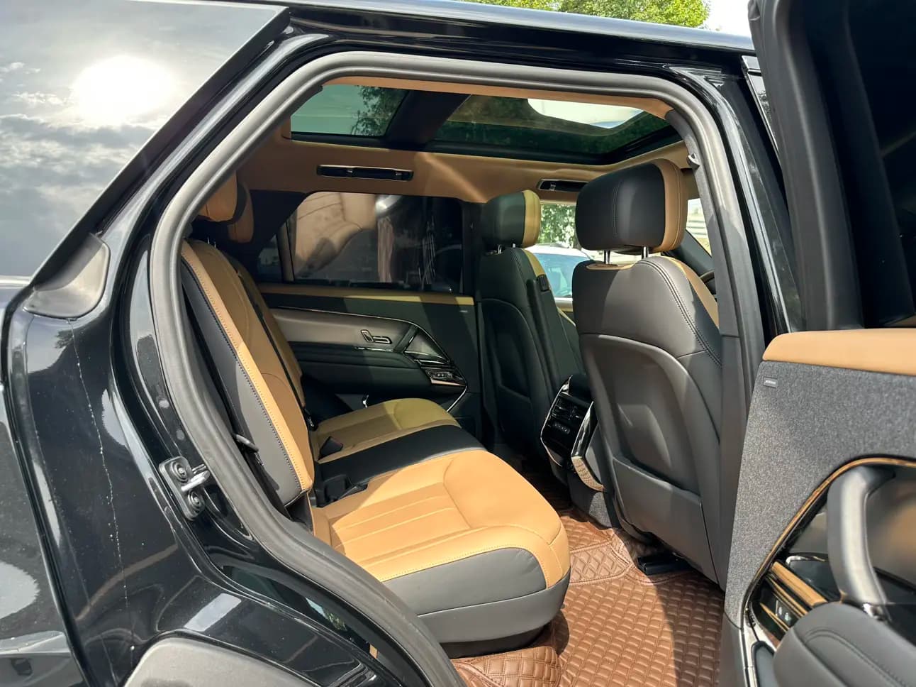 Land Rover Range Rover Sport 2024 г. 13037 км. — фото 22