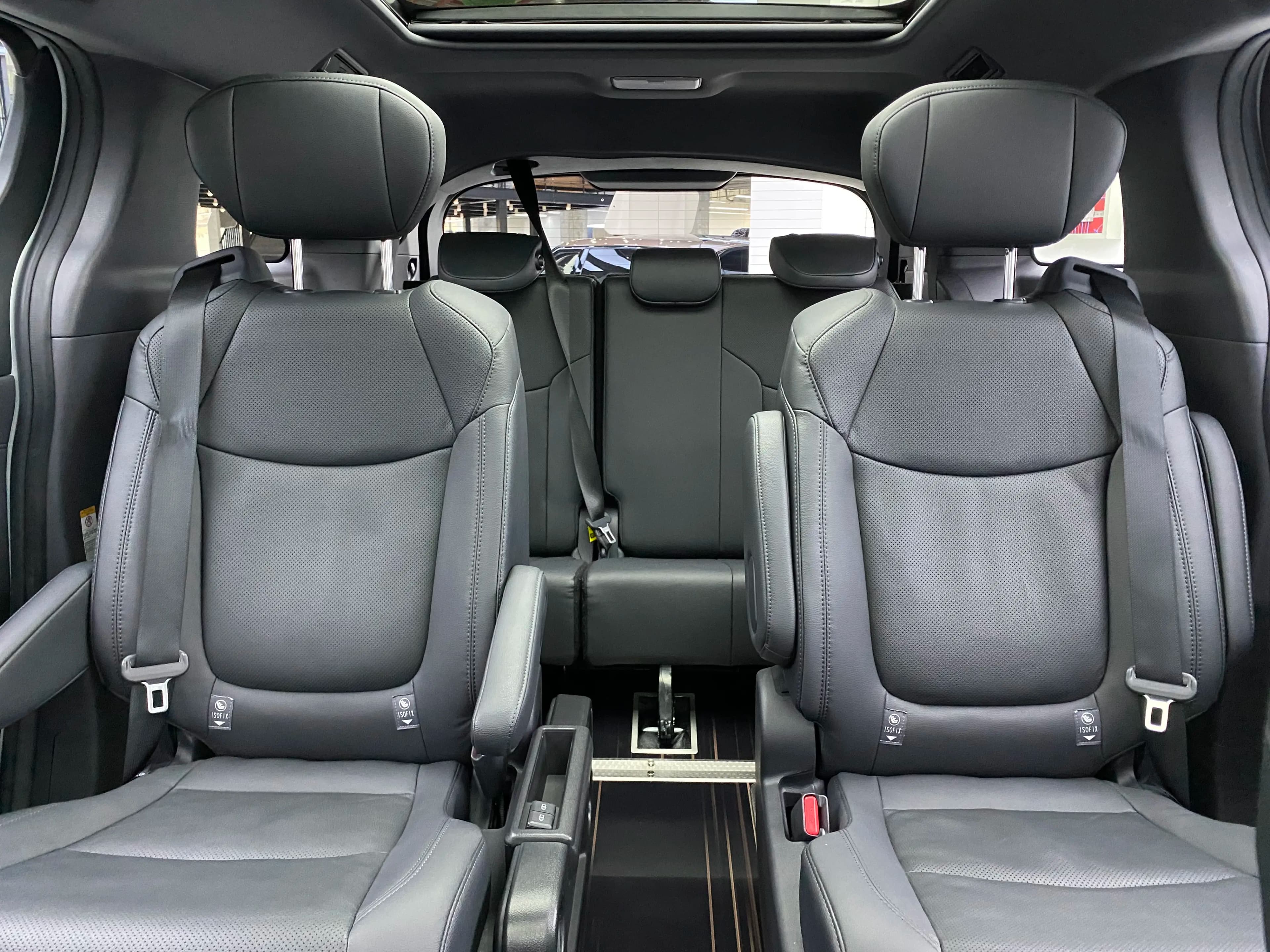 Toyota Sienna 2022 г. 27244 км. — фото 29