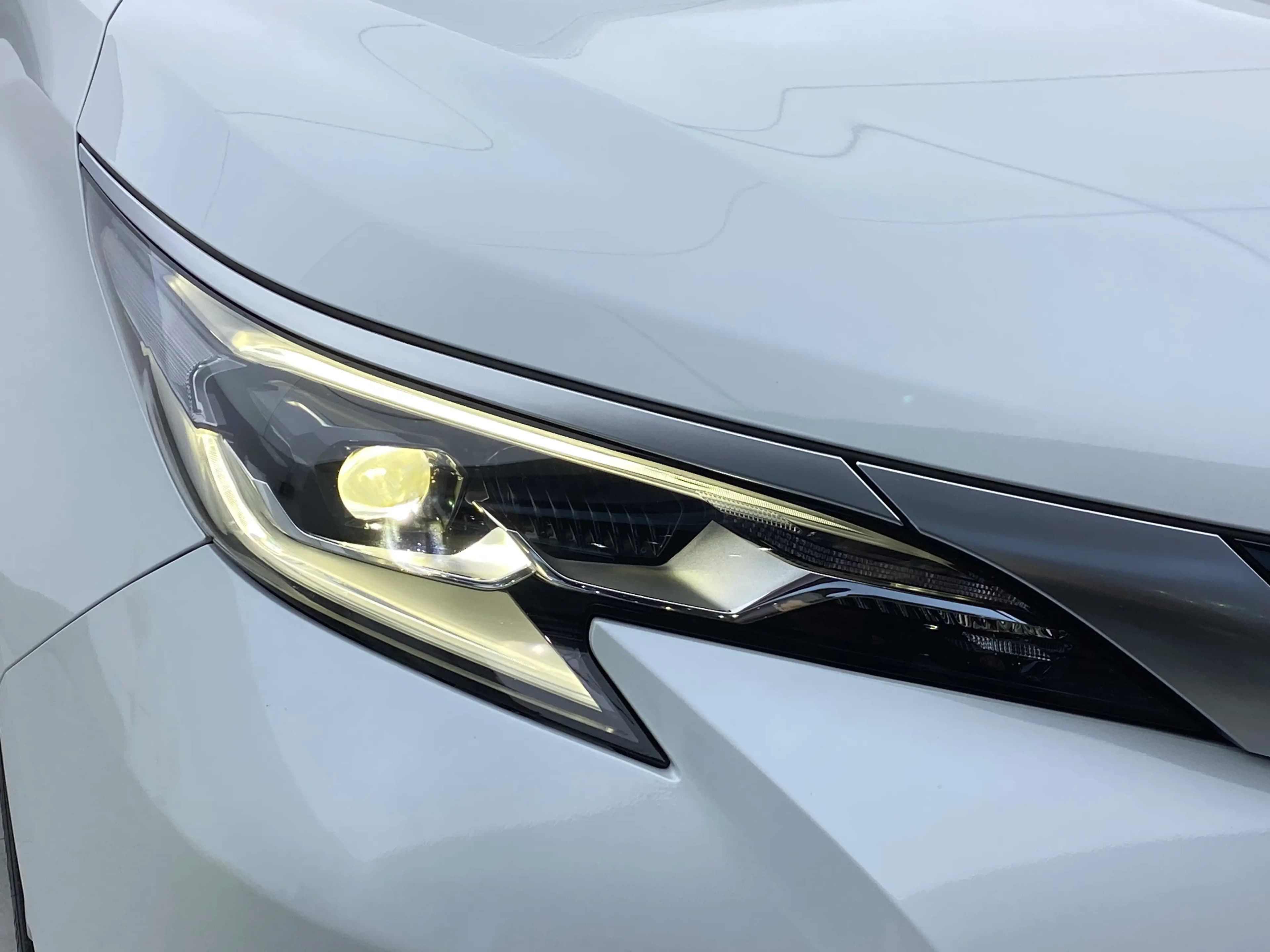 Toyota Sienna 2022 г. 27244 км. — фото 4