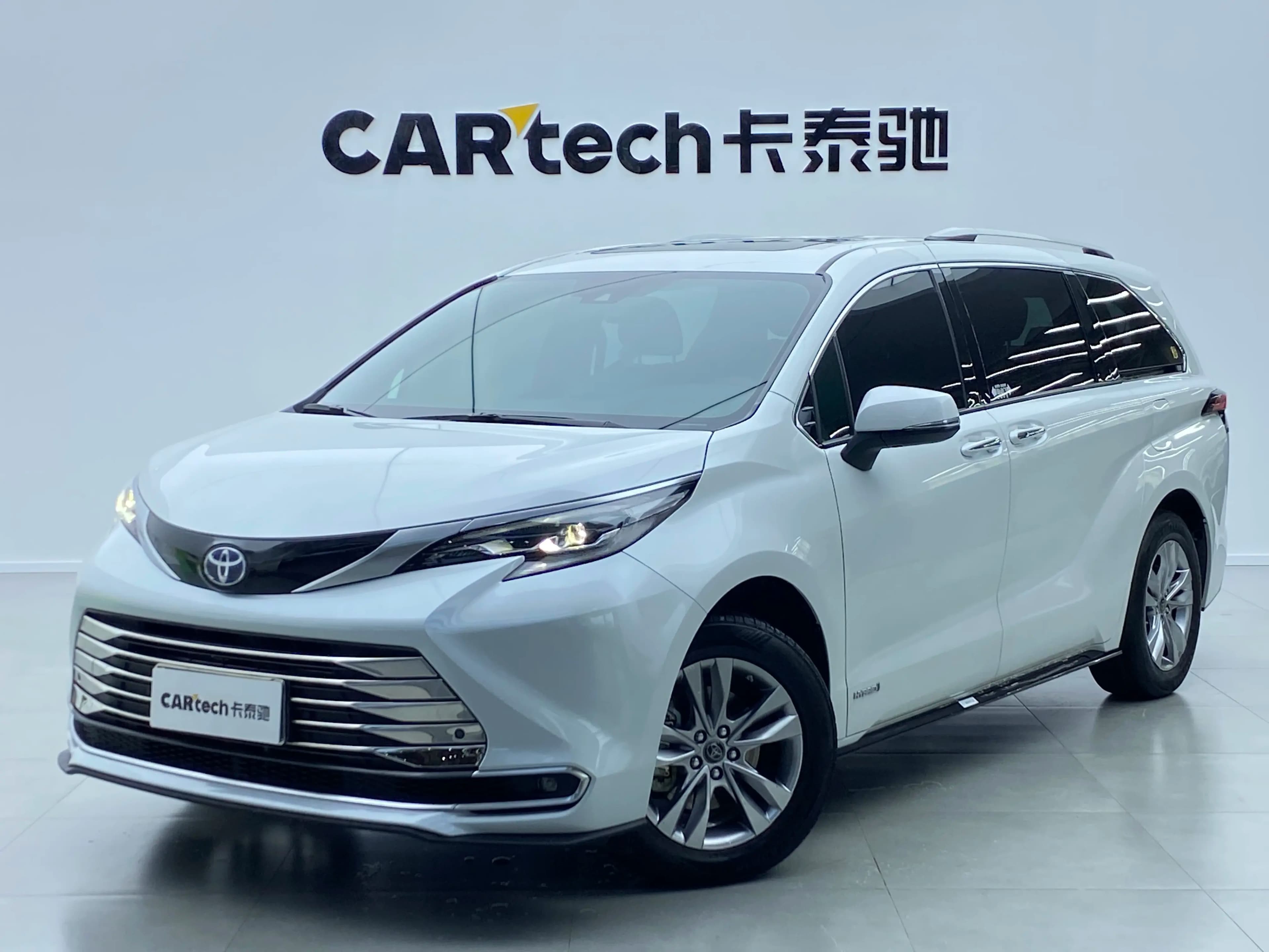 Toyota Sienna 2022 г. 27244 км. — фото 6