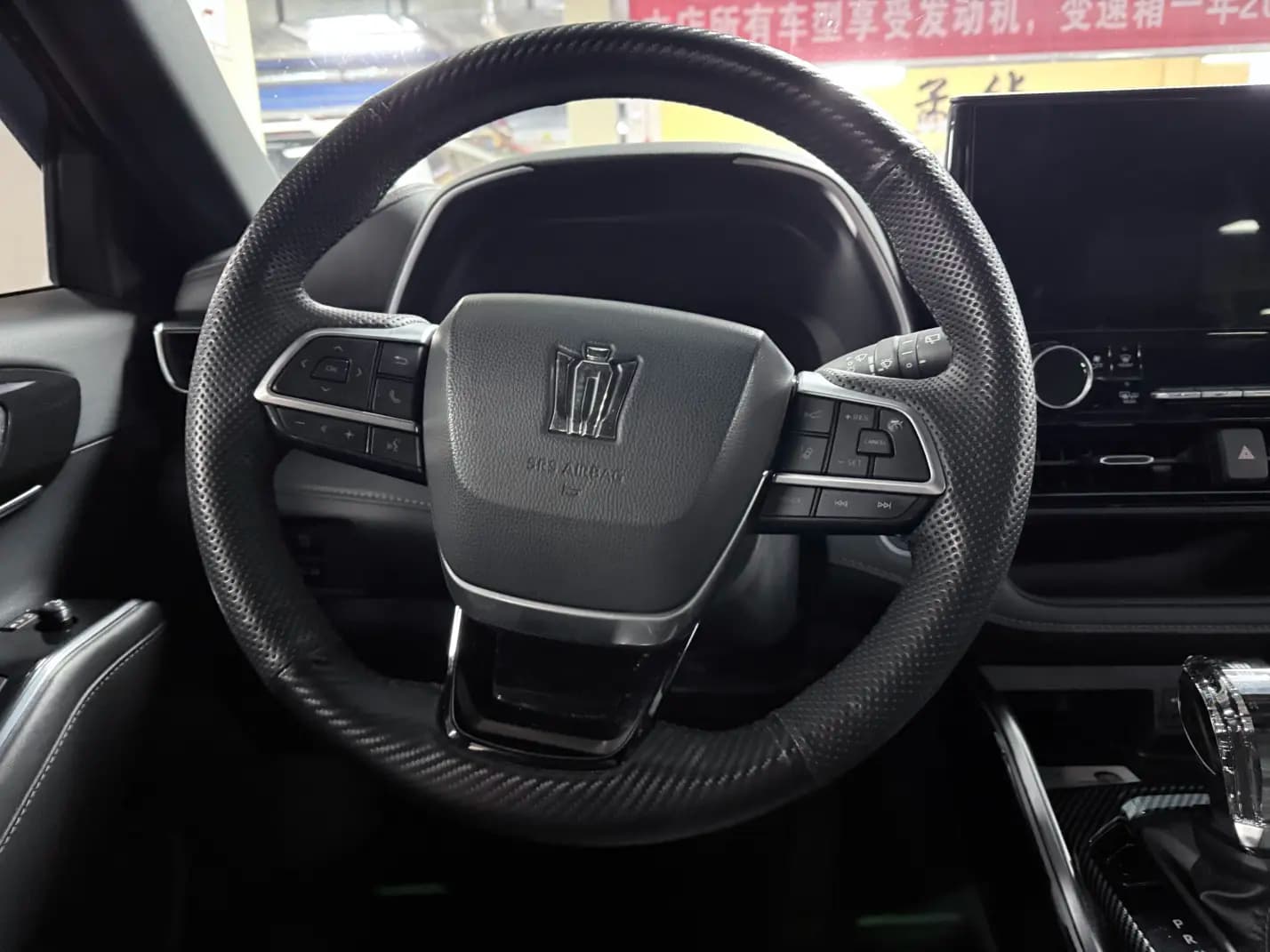 Toyota Crown Kluger 2021 г. 77141 км. — фото 12