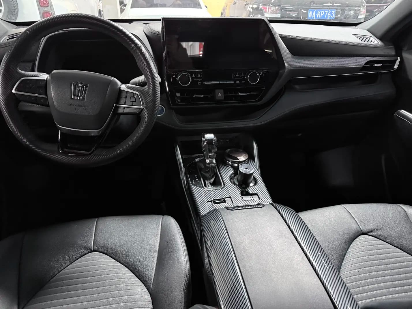 Toyota Crown Kluger 2021 г. 77141 км. — фото 8