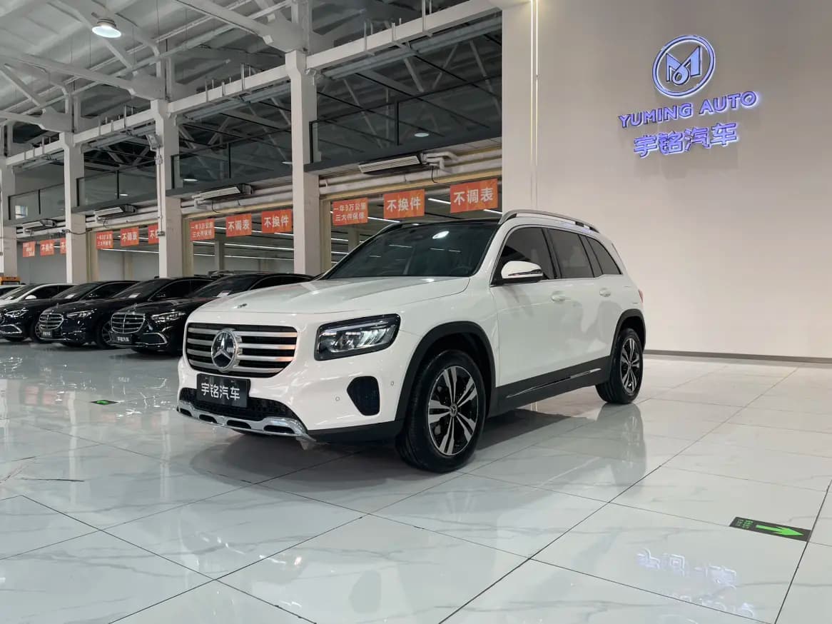Mercedes-Benz GLB 2024 г. 20485 км.