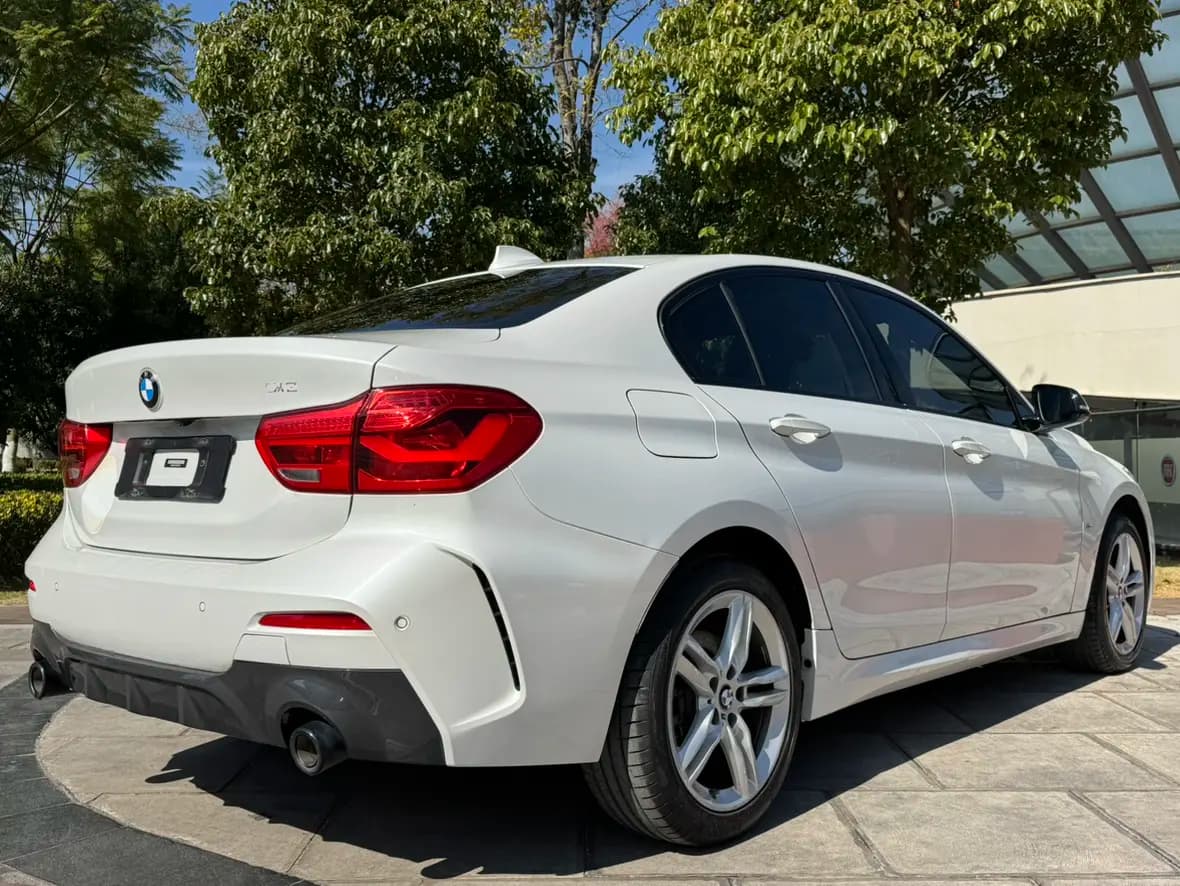 BMW 1 Series 2021 г. 55068 км. — фото 6