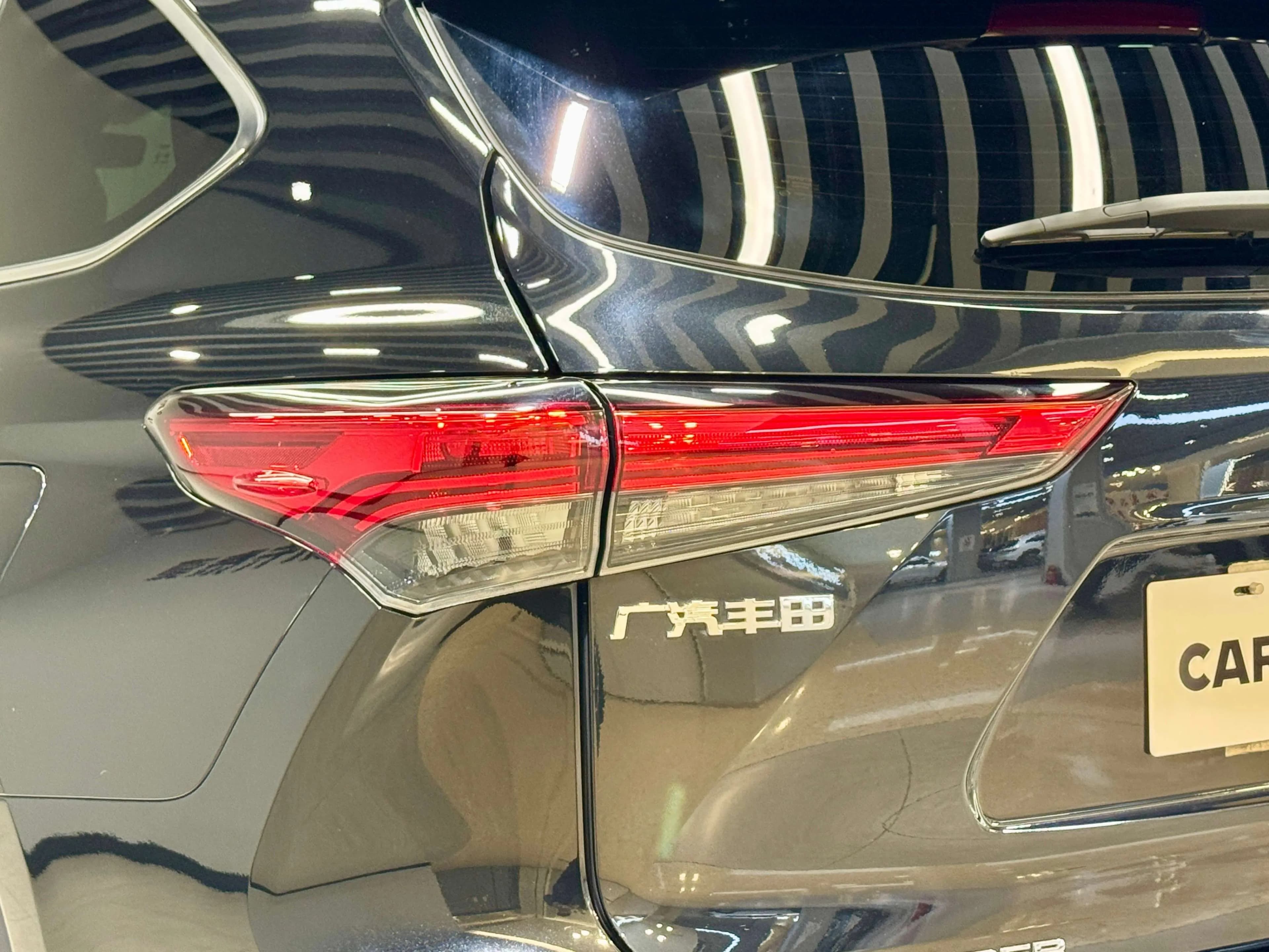 Toyota Highlander 2022 г. 48111 км. — фото 10