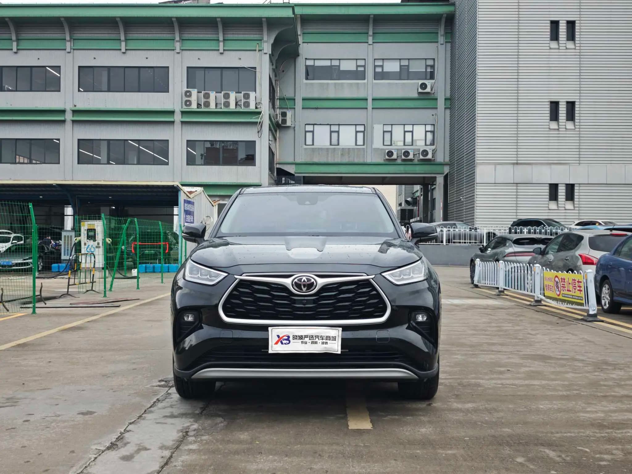 Toyota Highlander 2025 г. 10113 км. — фото 2