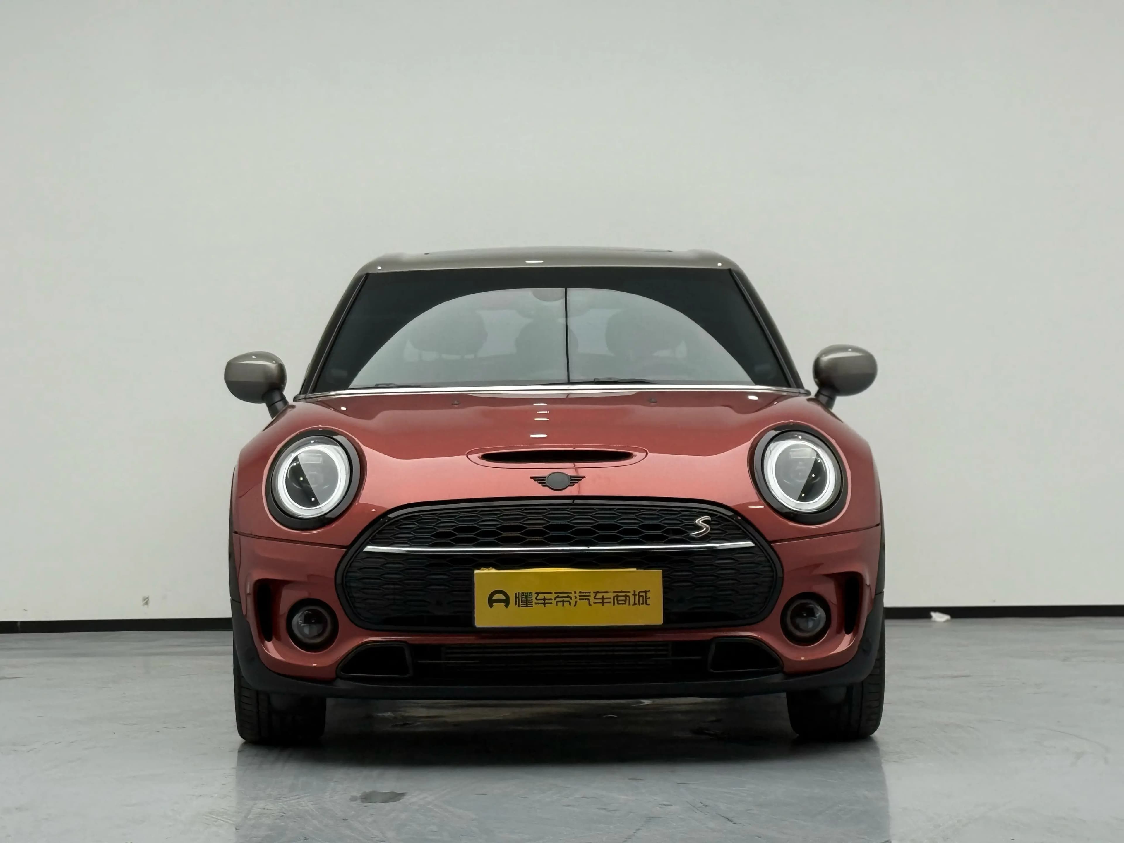 MINI CLUBMAN 2024 г. 12621 км. — фото 2