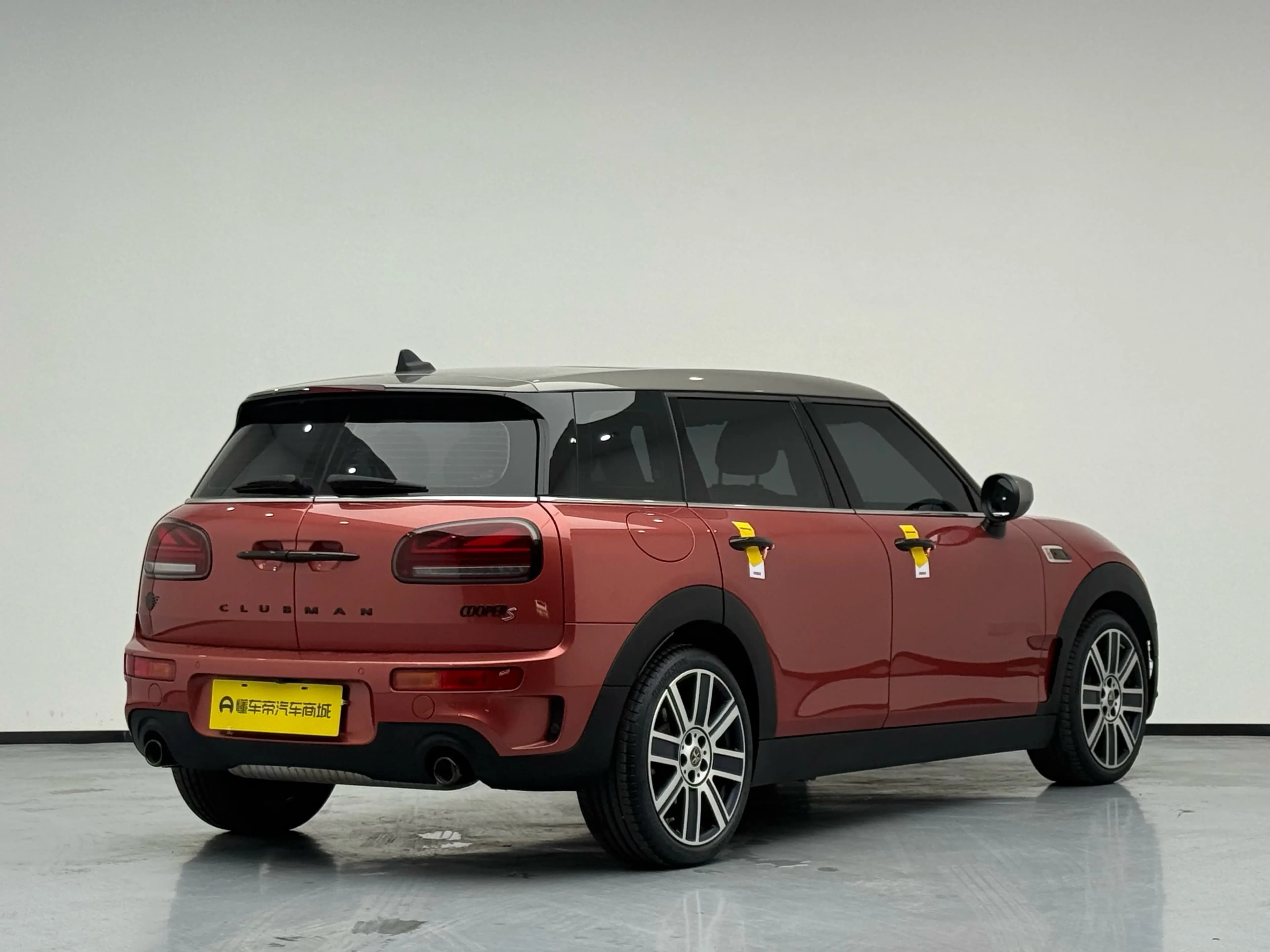 MINI CLUBMAN 2024 г. 12621 км. — фото 7