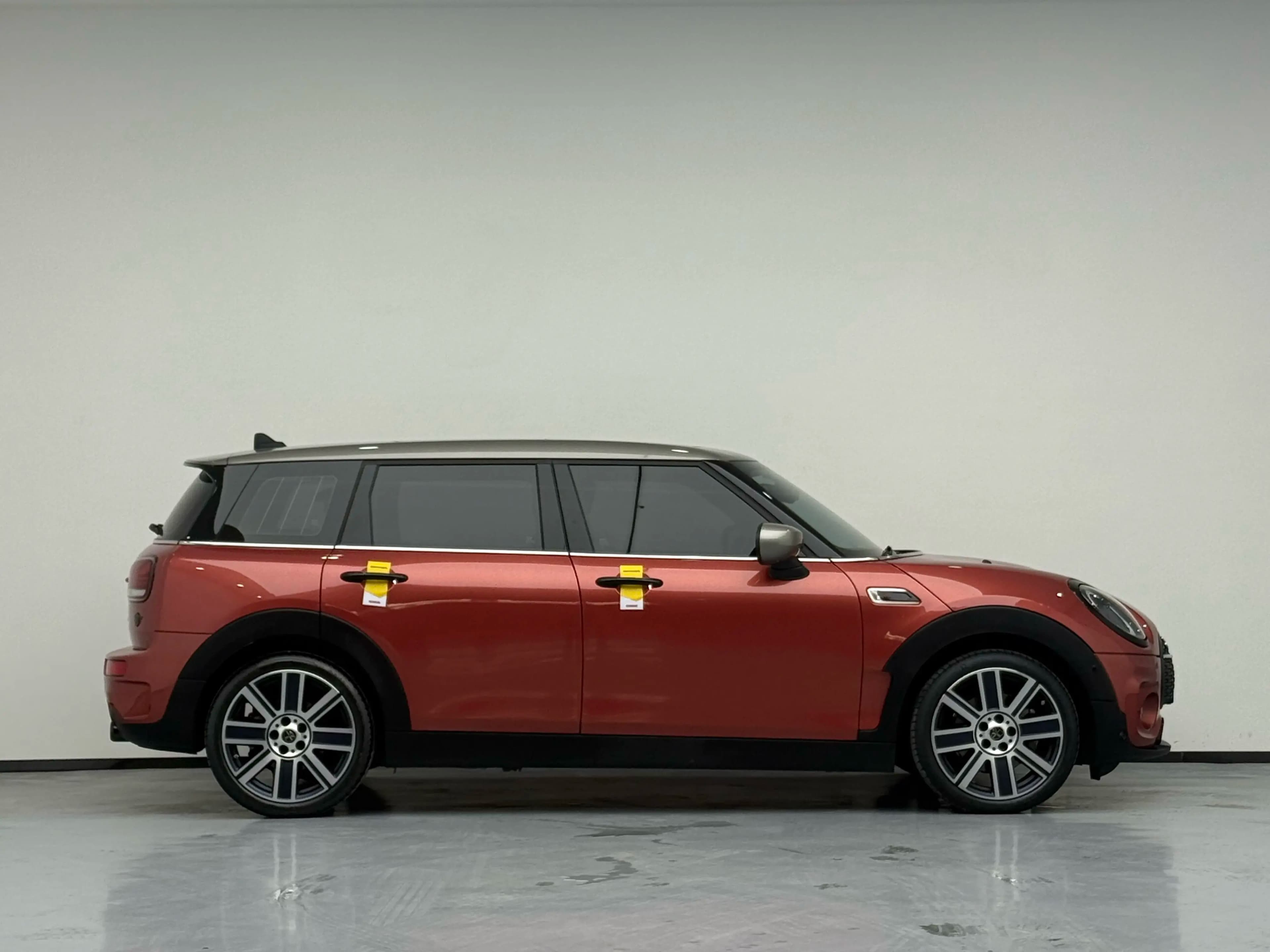 MINI CLUBMAN 2024 г. 12621 км. — фото 8