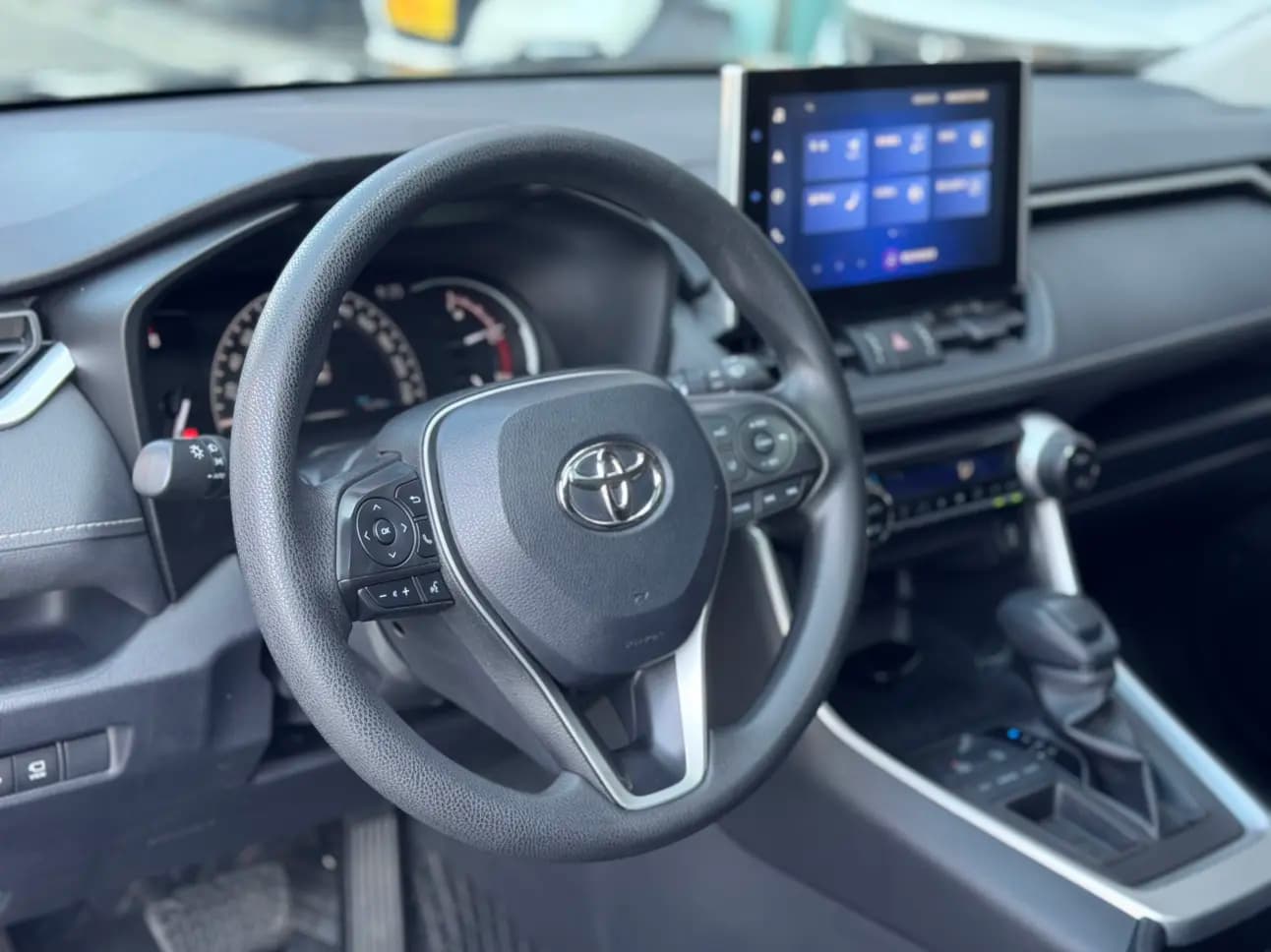 Toyota RAV4 2022 г. 72084 км. — фото 7