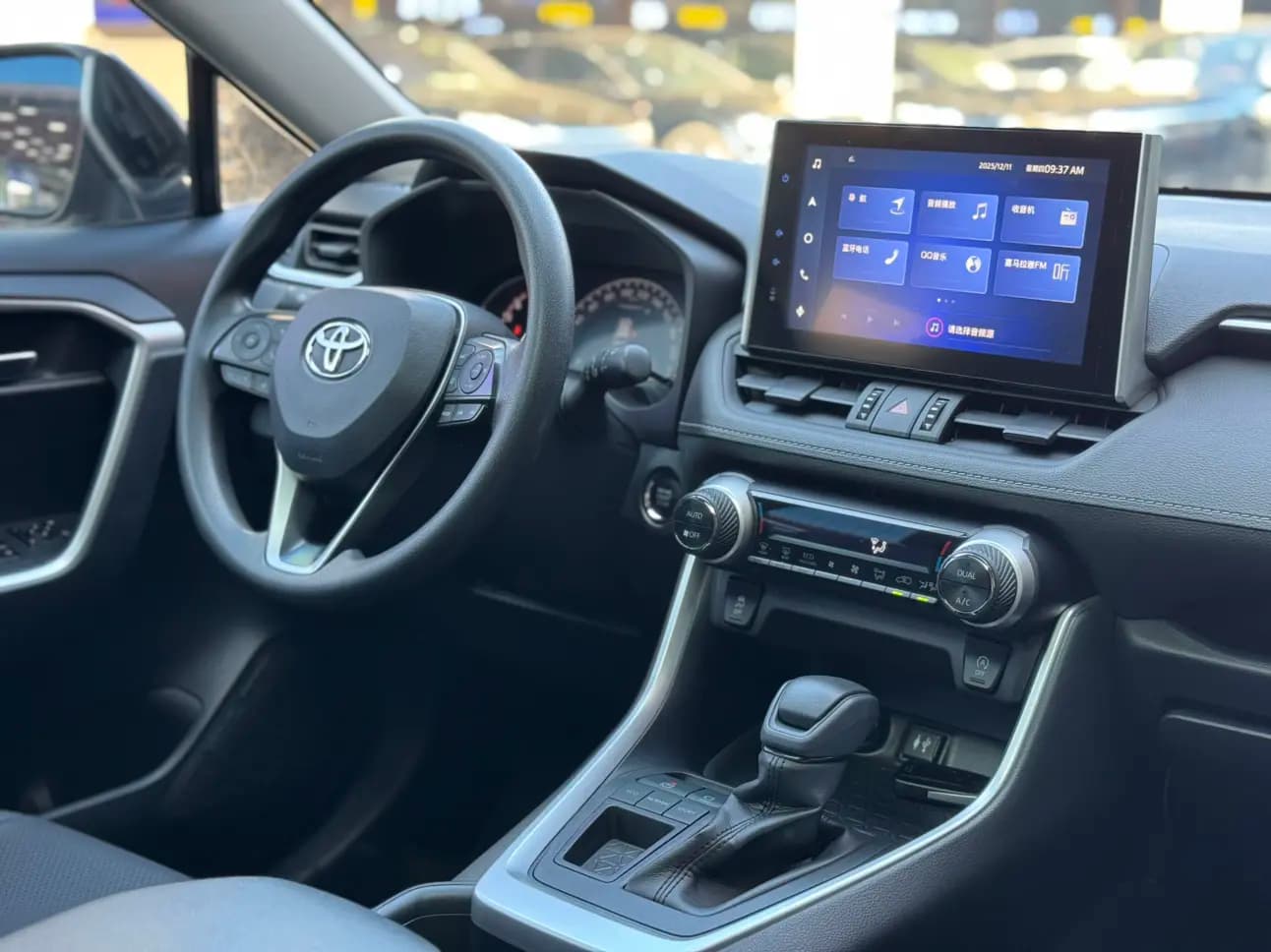 Toyota RAV4 2022 г. 72084 км. — фото 9