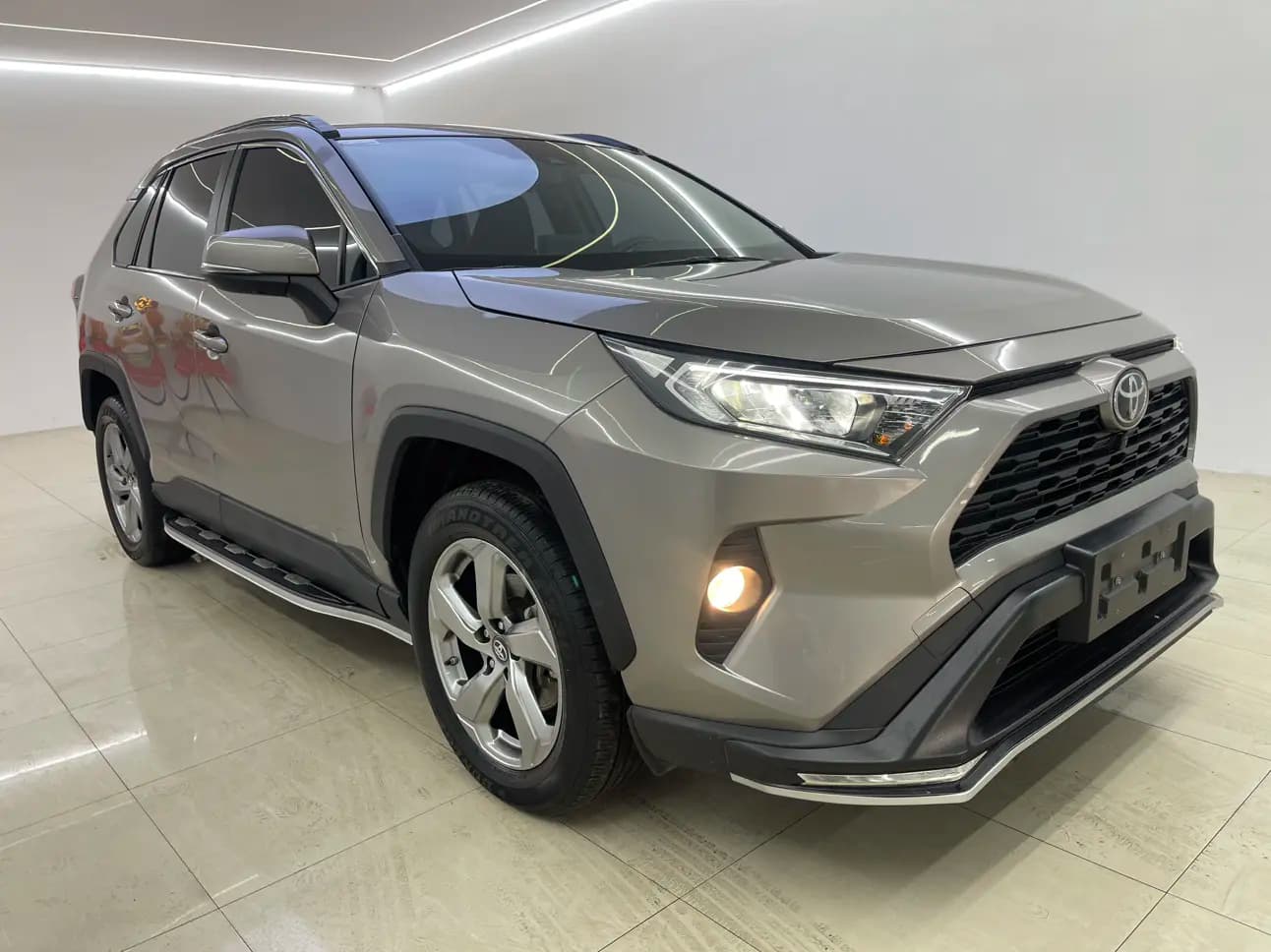 Toyota RAV4 2021 г. 44085 км. — фото 3