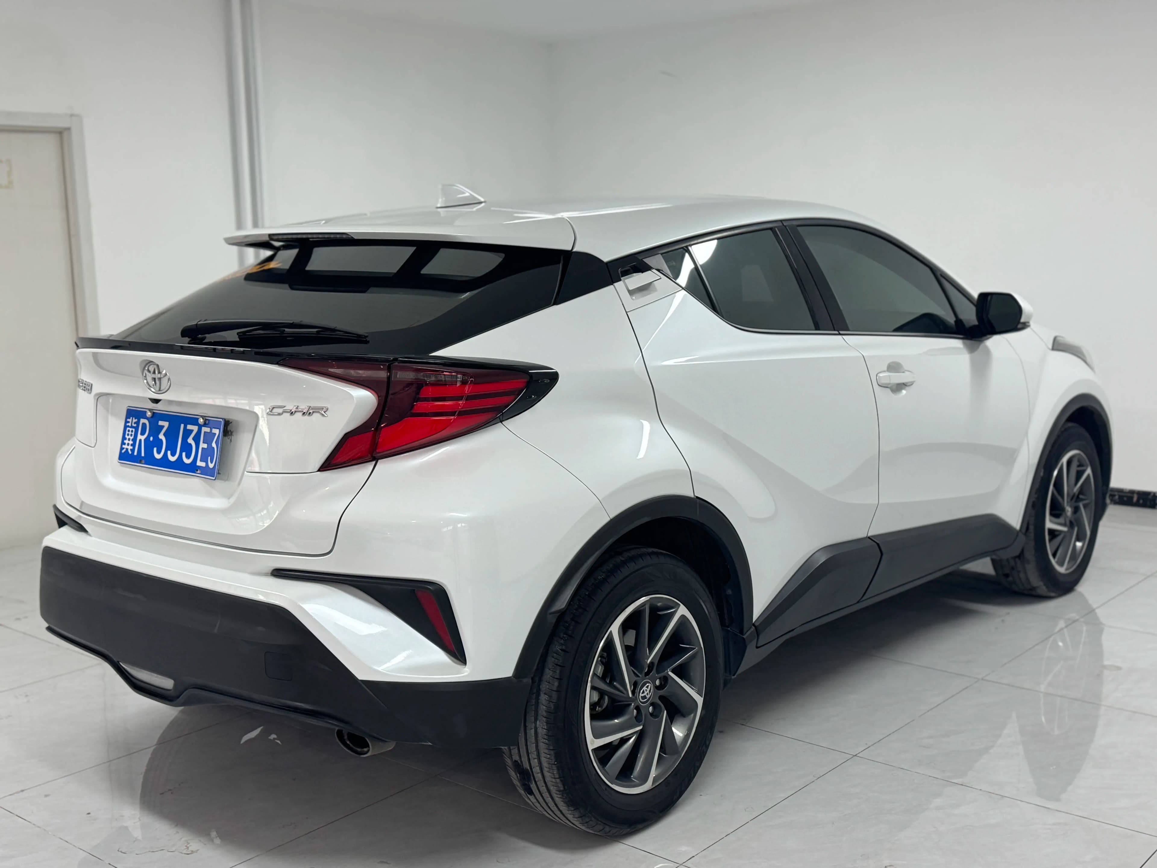 Toyota C-HR 2022 г. 50063 км. — фото 5