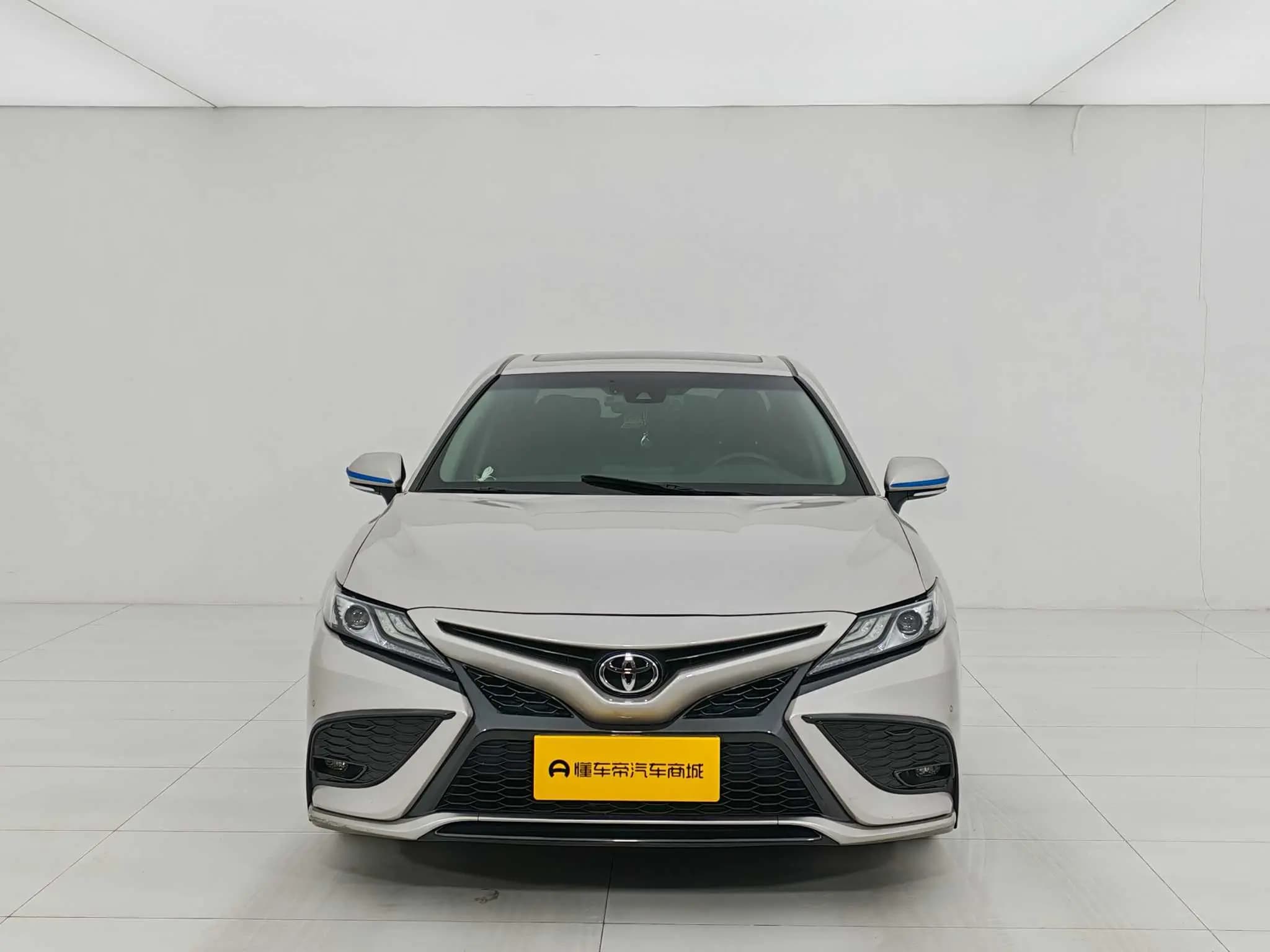 Toyota Camry 2022 г. 38342 км. — фото 2