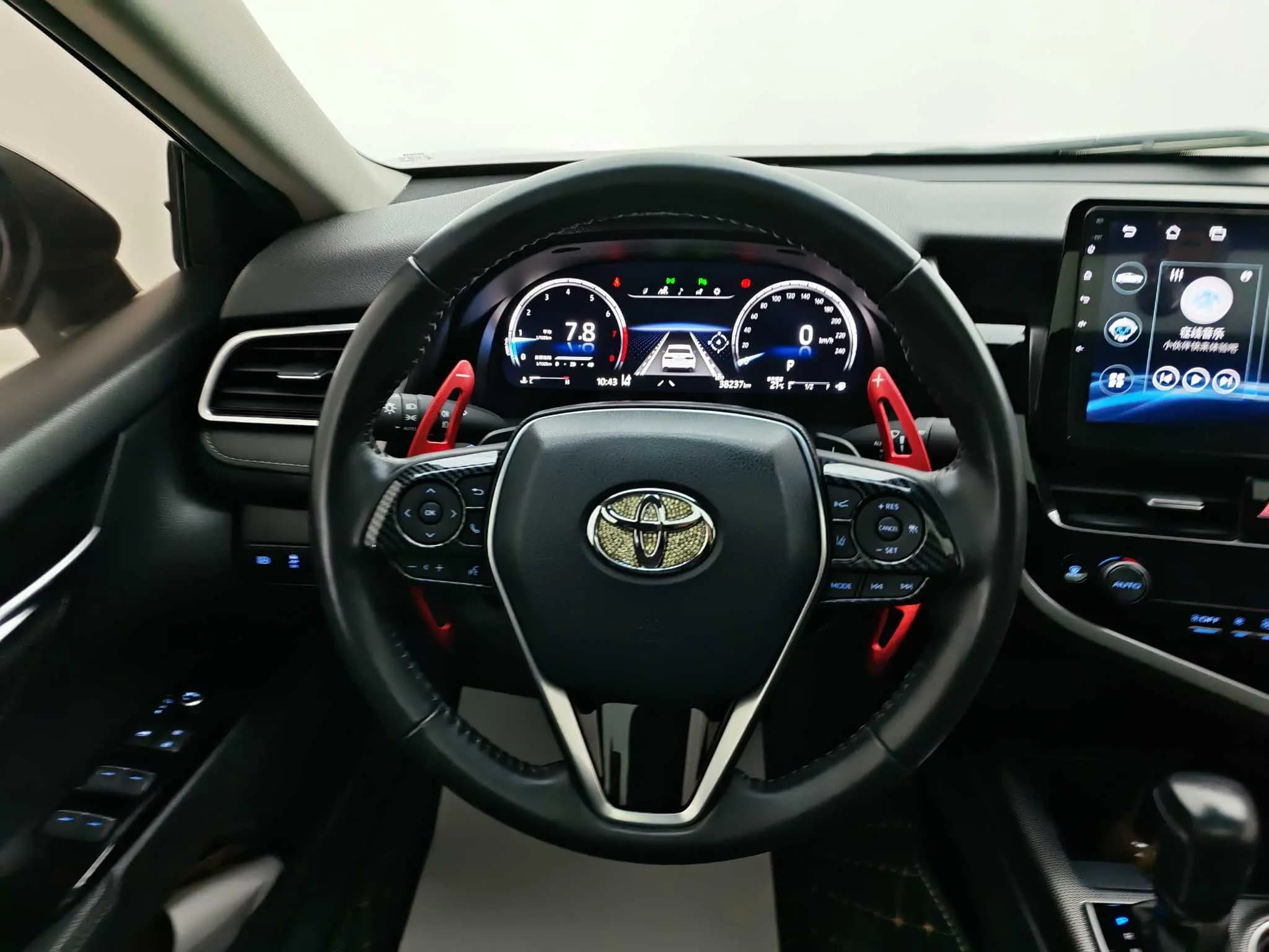 Toyota Camry 2022 г. 38342 км. — фото 12