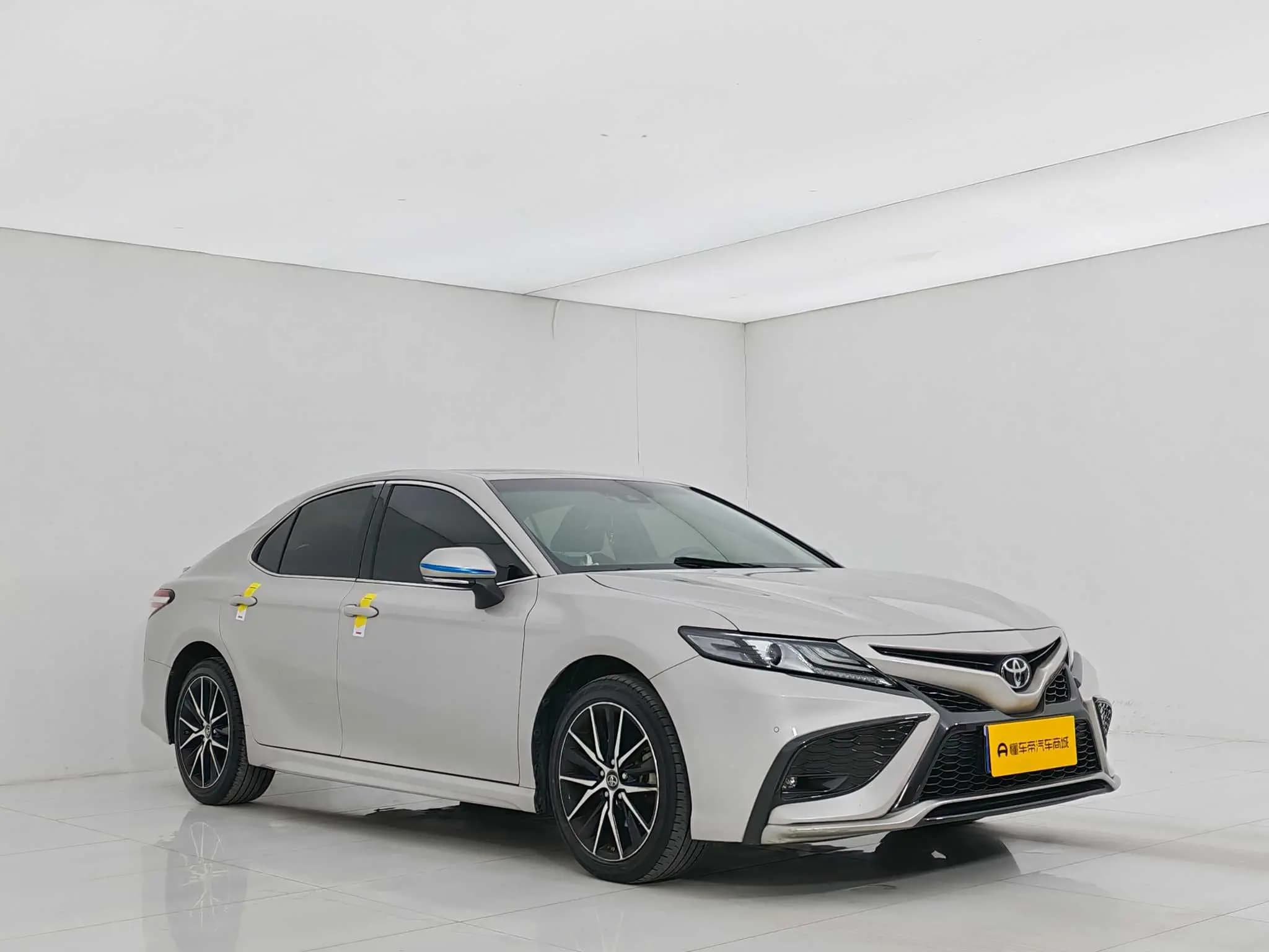 Toyota Camry 2022 г. 38342 км. — фото 3