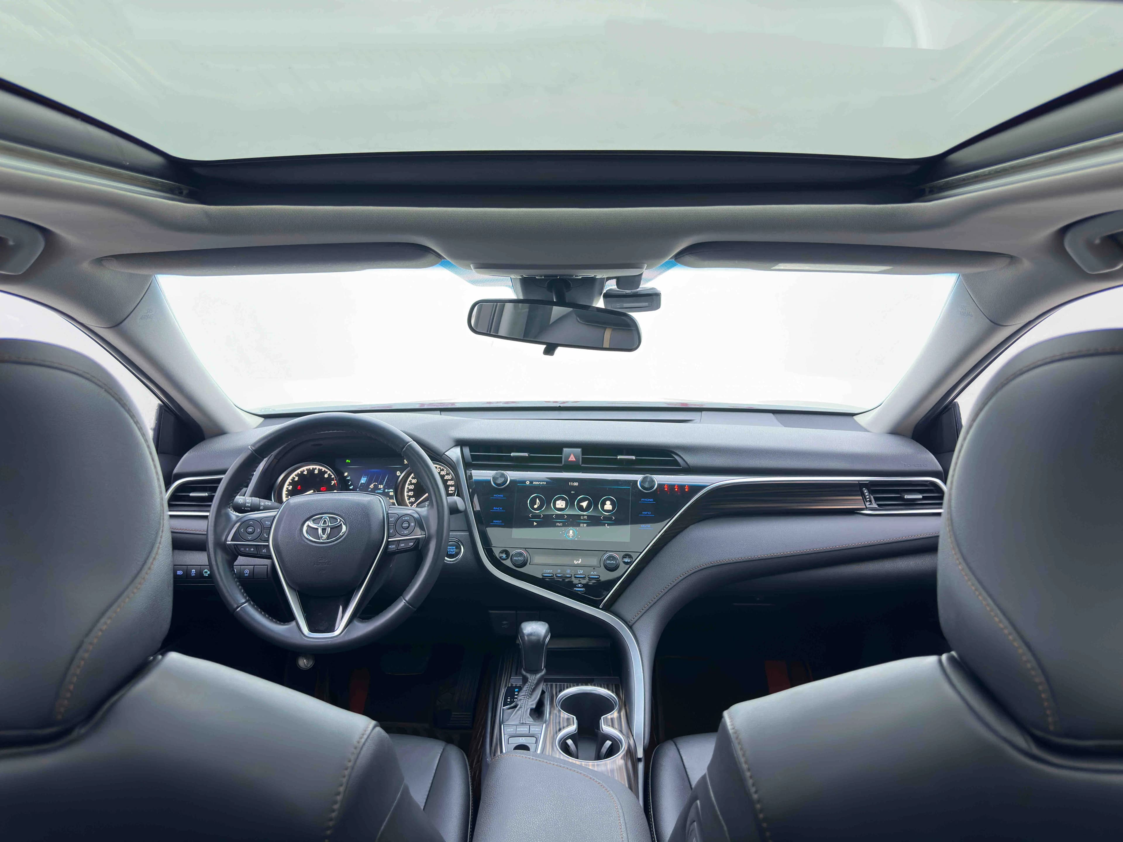 Toyota Camry 2021 г. 99545 км. — фото 15