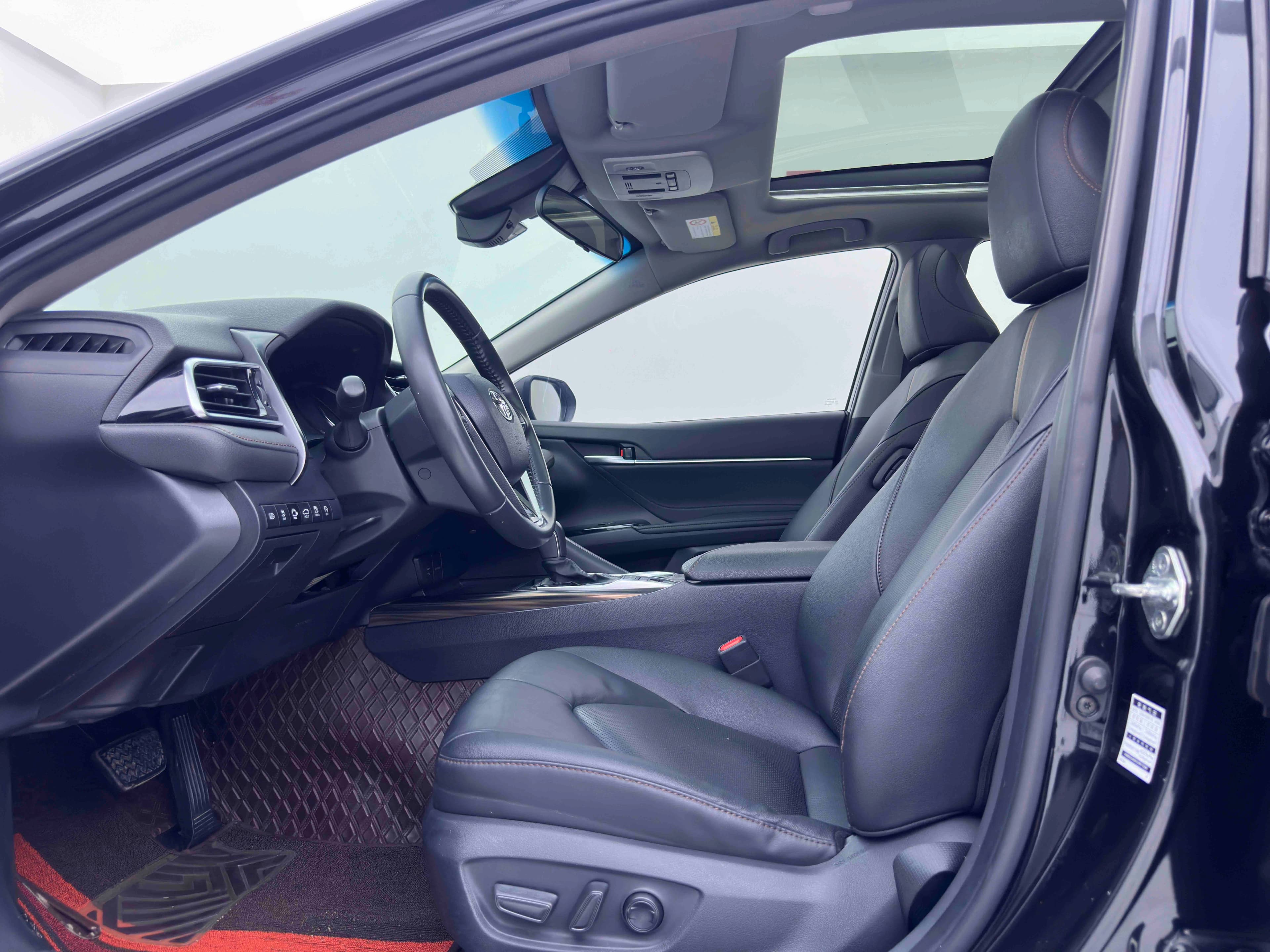 Toyota Camry 2021 г. 99545 км. — фото 16
